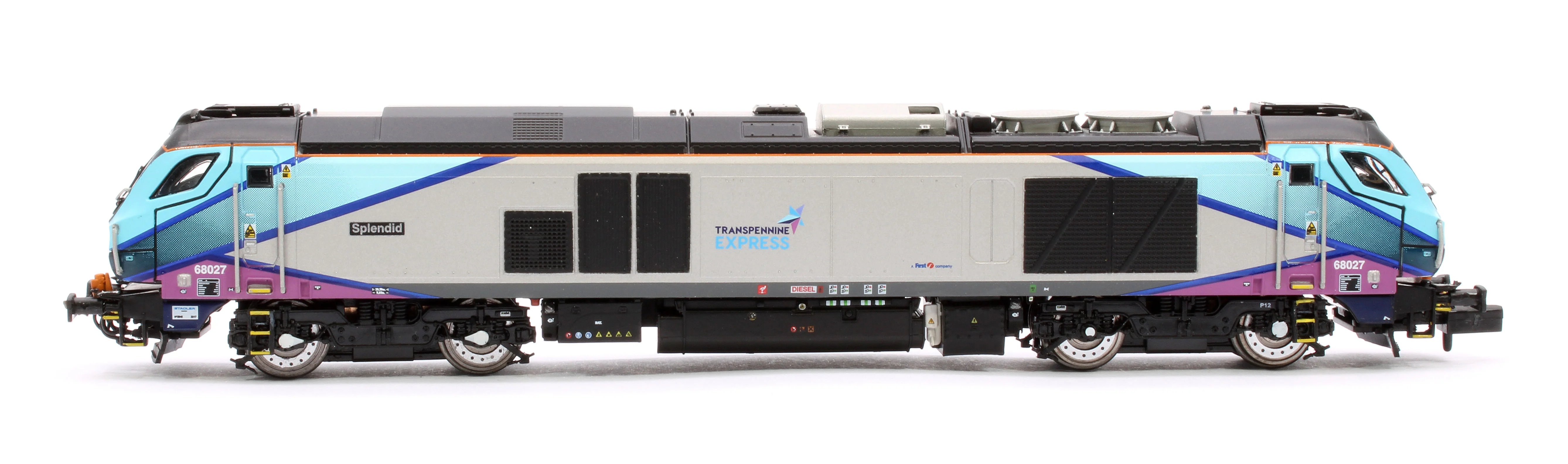2D-022-014 Class 68 Splendid 68027 Transpennine Express Diesel Locomotive - Image 5