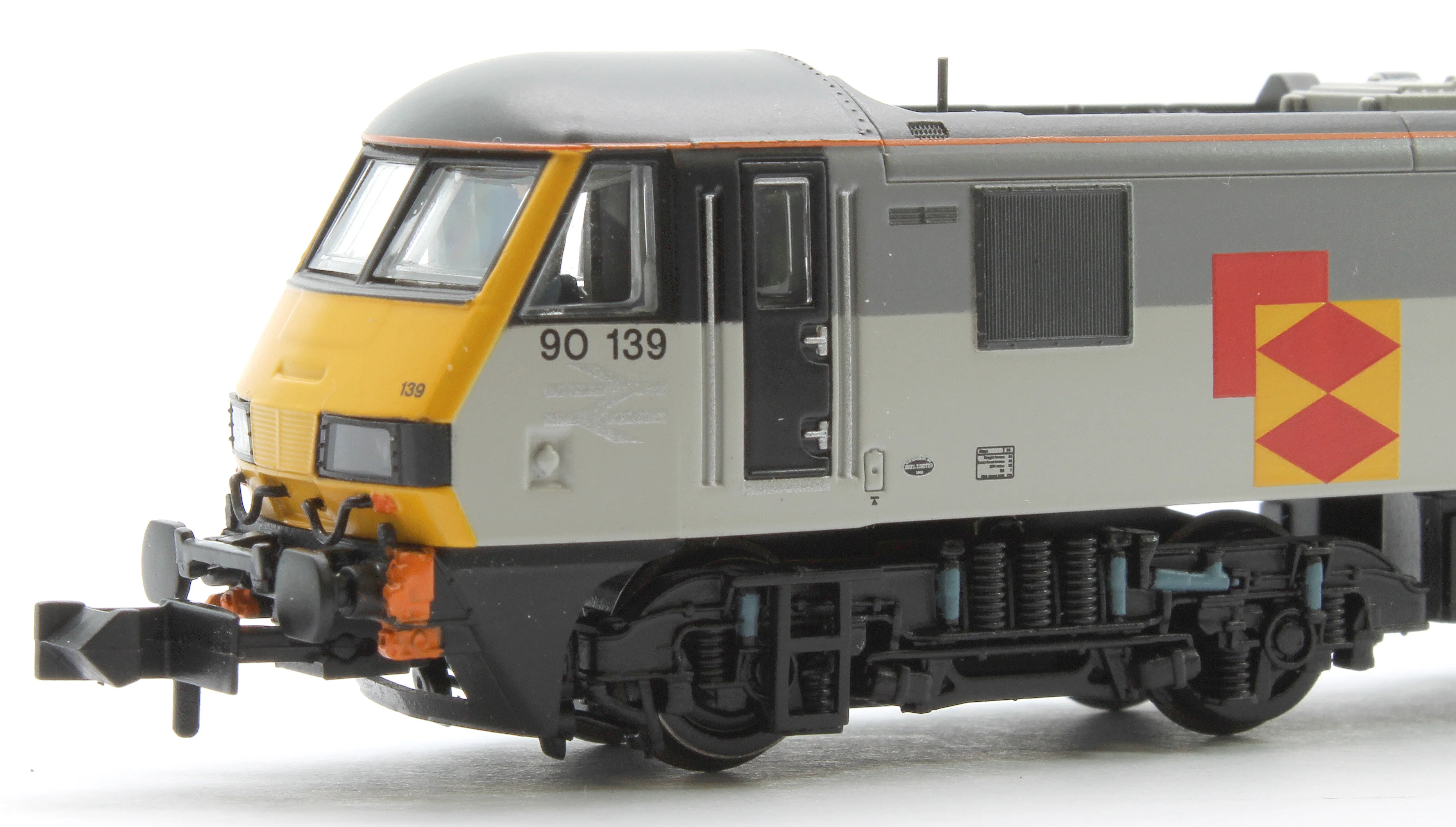 371-781ASF Class 90/1 90139 BR Railfreight Distribution Sector Electric Locomotive - DCC Sound - Image 6