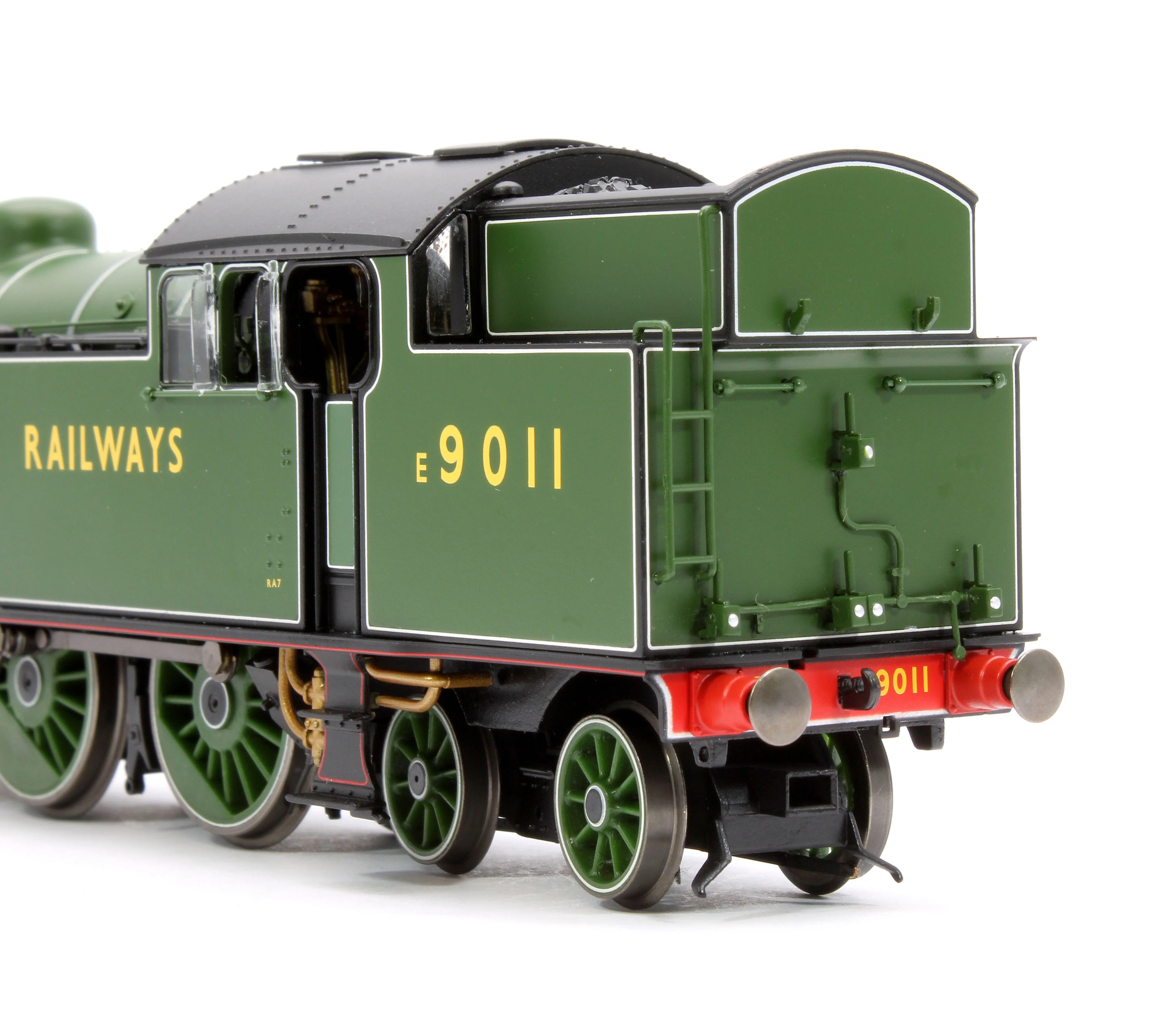 Class L1 Thompson BR Green 2-6-4T E9011 Steam Locomotive - Image 8
