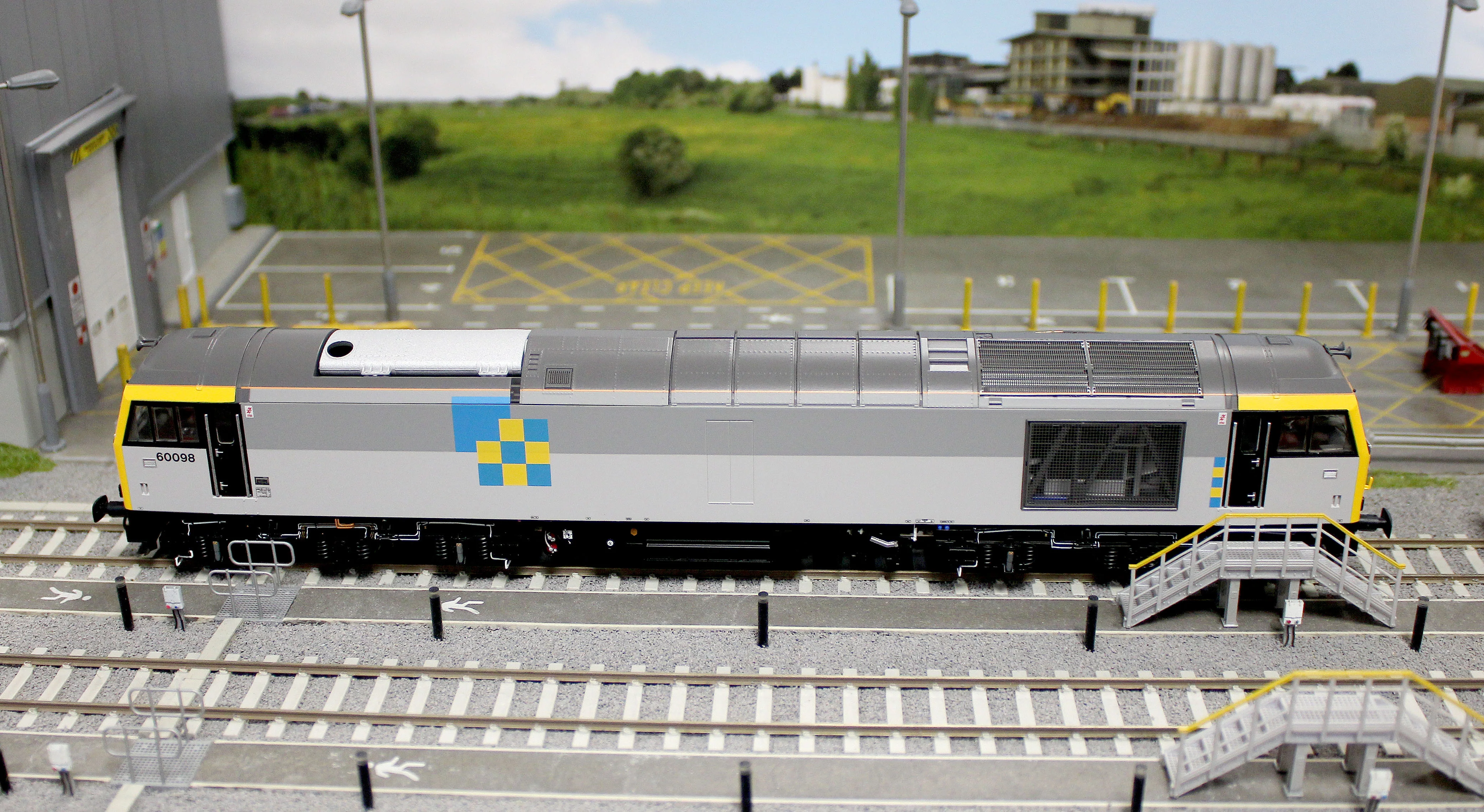 CM-60098-TGCN SF Class 60 098 “Charles Francis Brush” Construction Sector Diesel Electric Locomotive - DCC Sound - Image 15