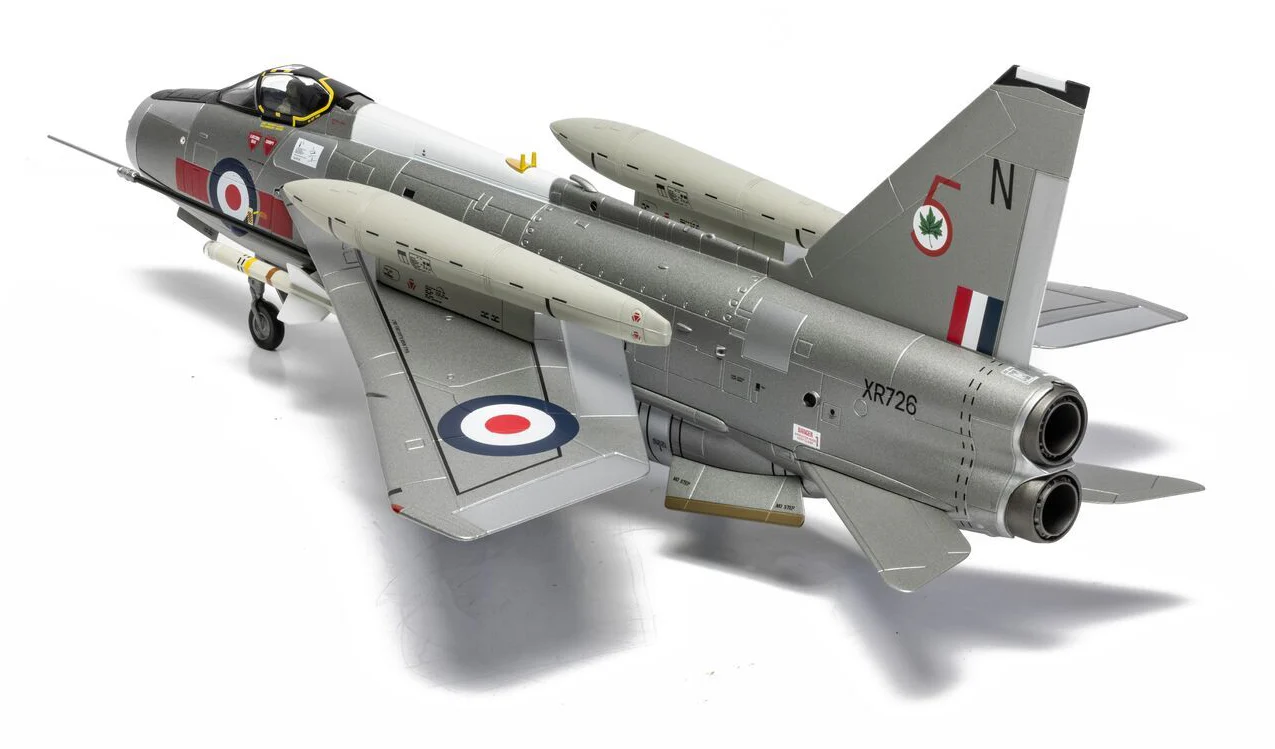 AA28404 English Electric Lightning F.6 XR726/N, RAF No.5 Squadron - Image 8