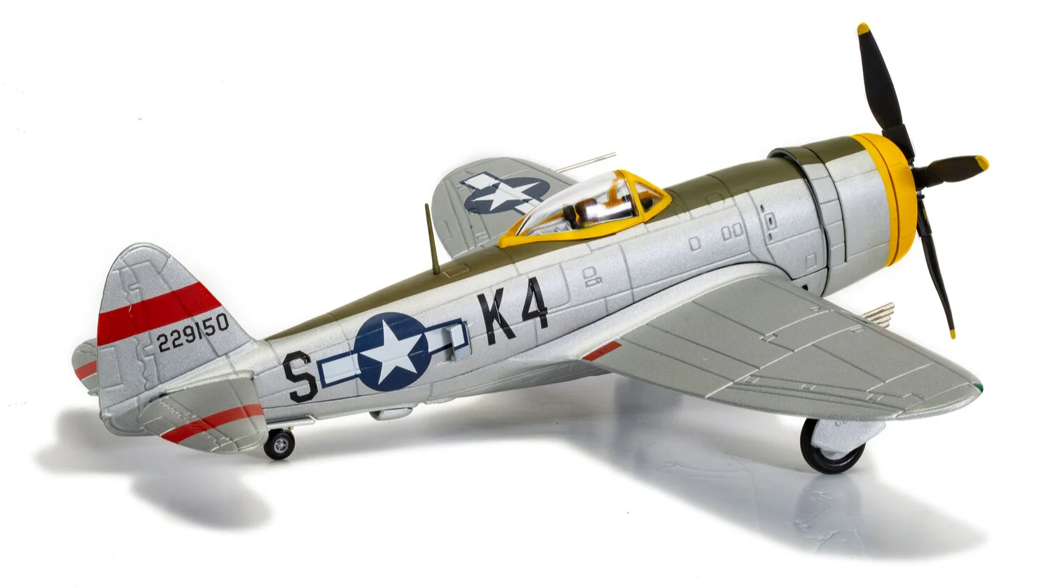 AA33827 Republic P-47D Thunderbolt, 'Dottie Mae' - Image 2