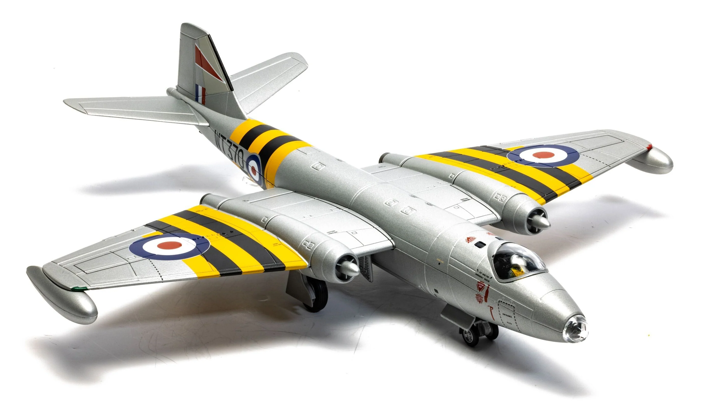 AA34711 English Electric Canberra B.6, WT370, Operation Musketeer, 1956 - Image 4