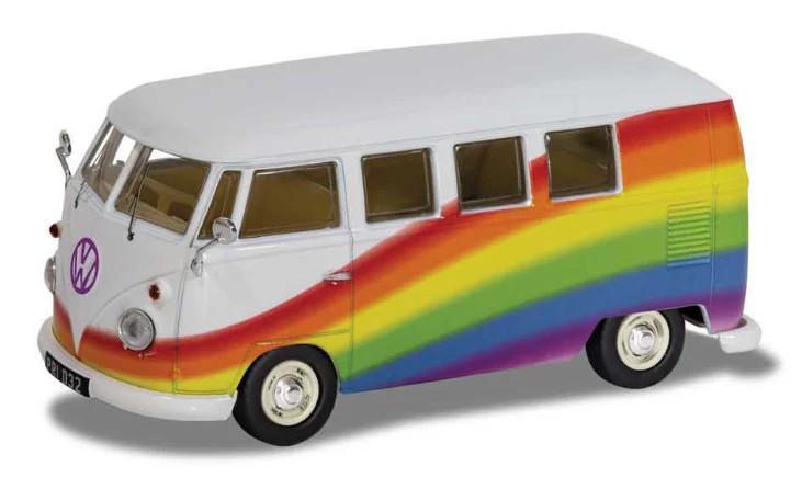 CC02739 Volkswagen Campervan Peace Love and Rainbows