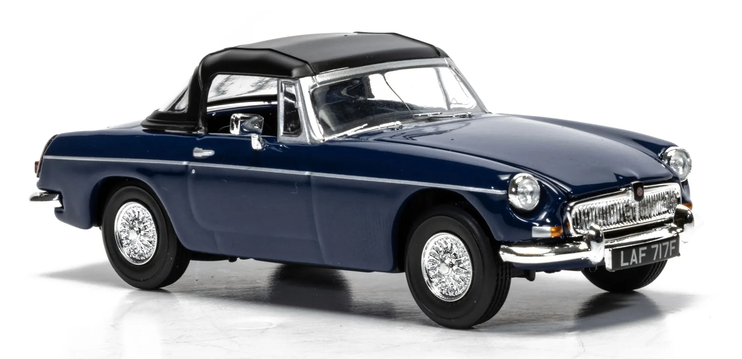 VA10713 MGB Roadster, Mineral Blue - Image 2