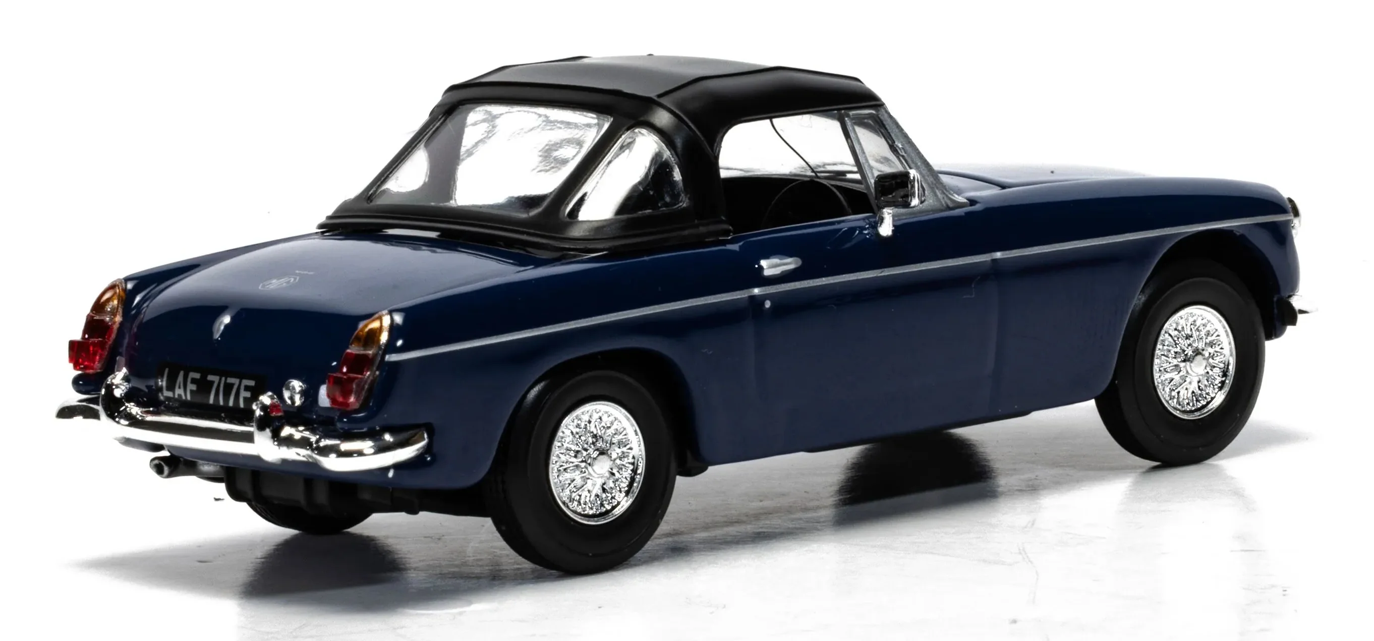 VA10713 MGB Roadster, Mineral Blue - Image 3