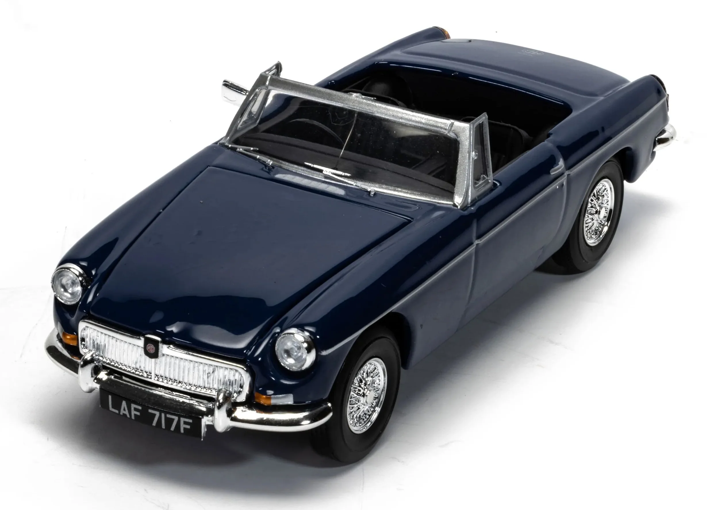 VA10713 MGB Roadster, Mineral Blue - Image 4