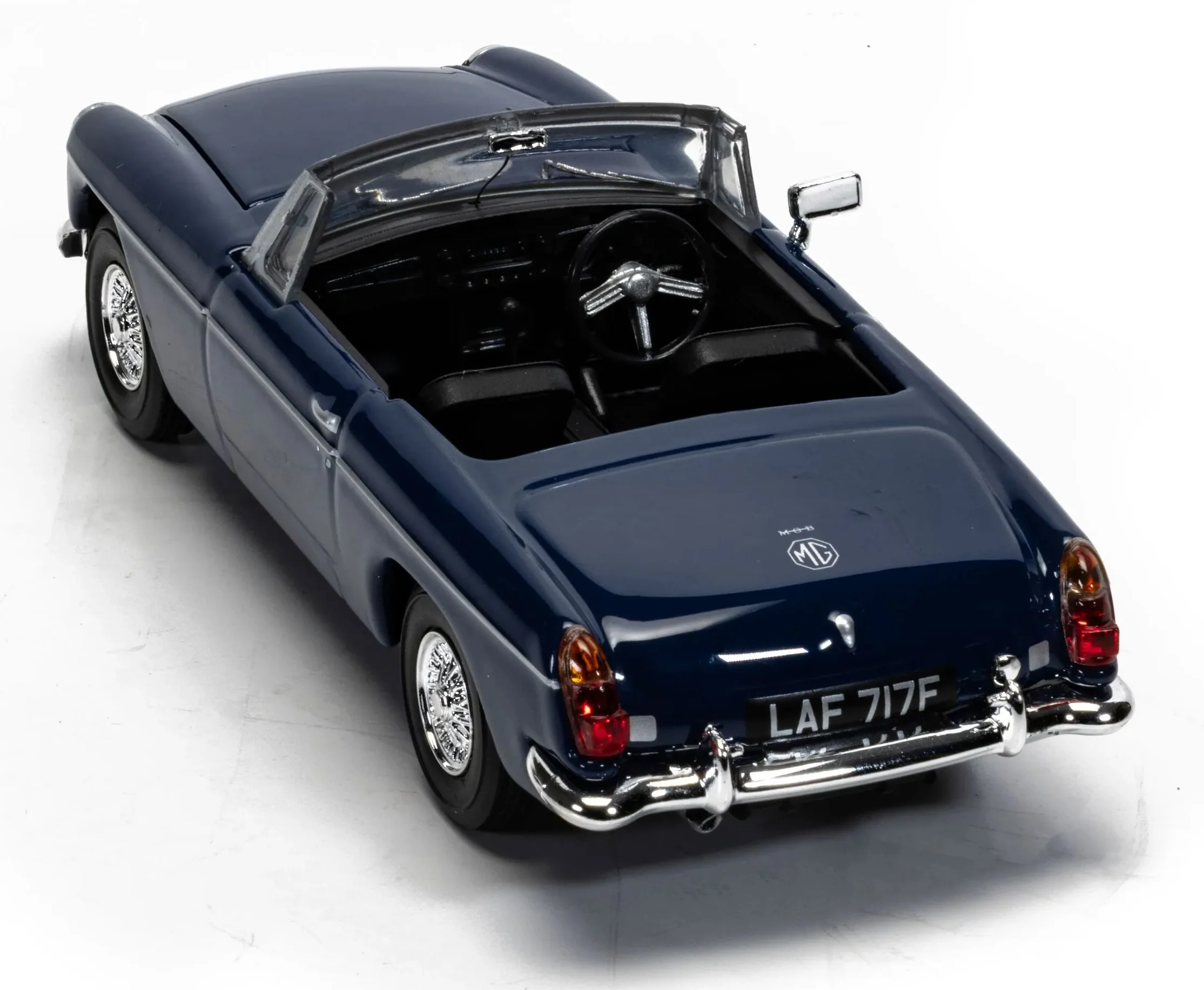 VA10713 MGB Roadster, Mineral Blue - Image 5