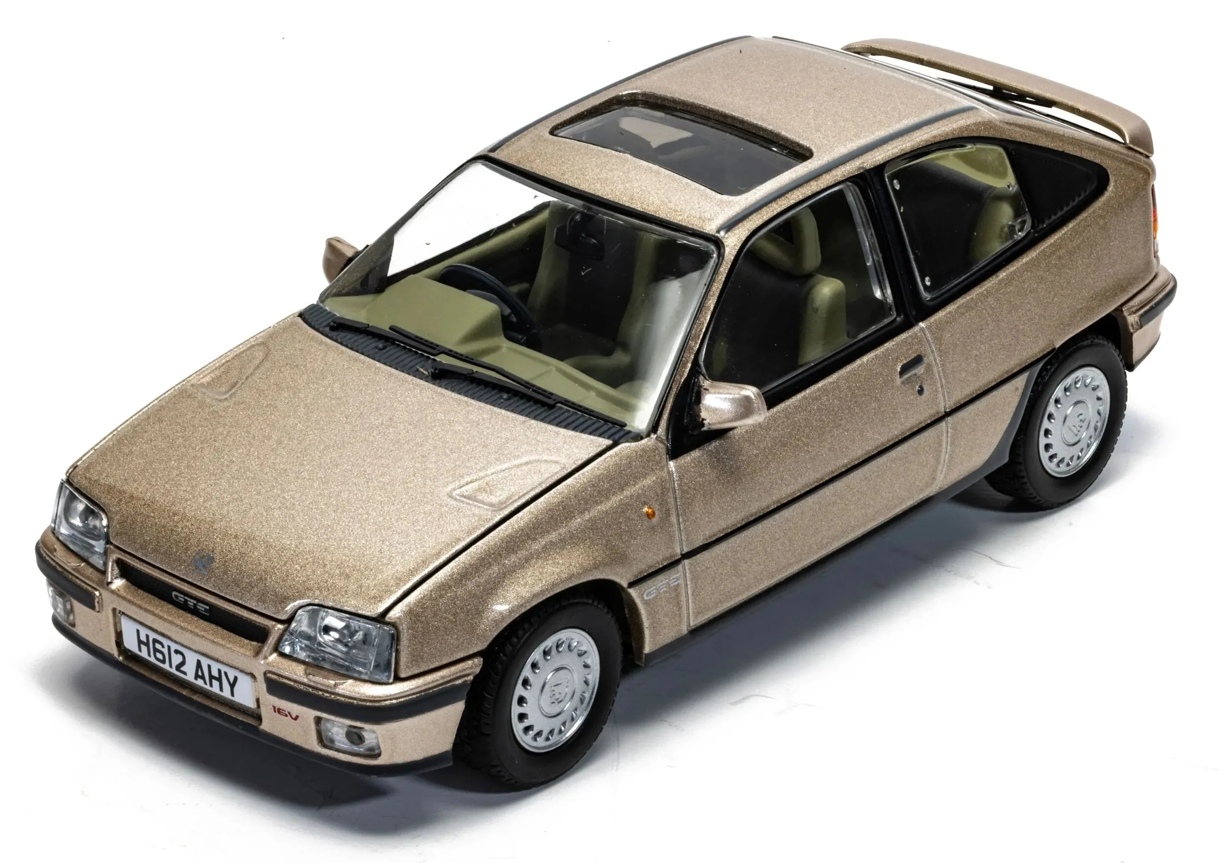 VA13209 Vauxhall Astra Mk2 GTE 16V, Rembrandt Silver - Image 4