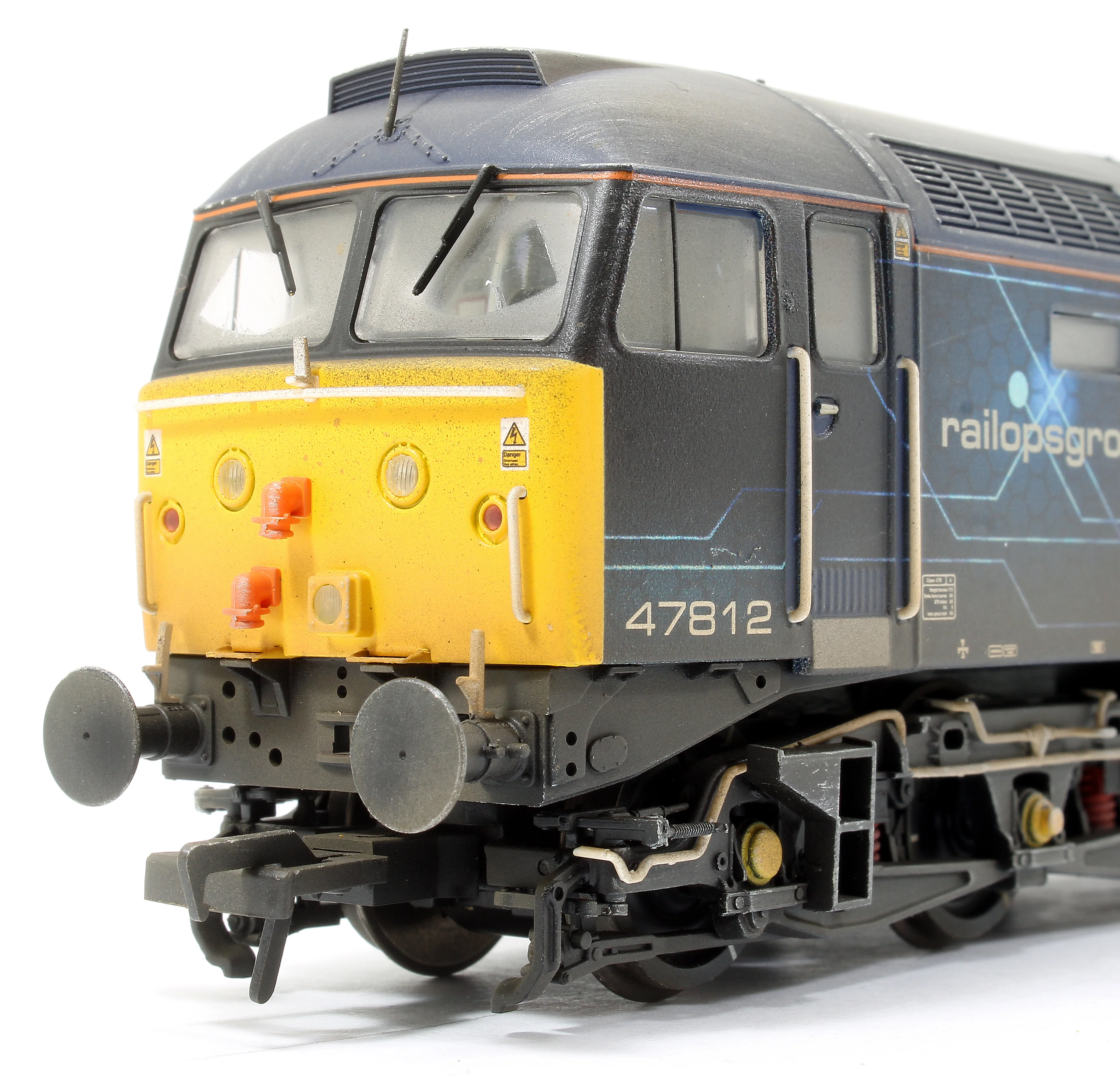 35-412ZW Custom Weathered Class 47/4 47812 Rail Operations Group (ROG) Diesel Locomotive - Image 6