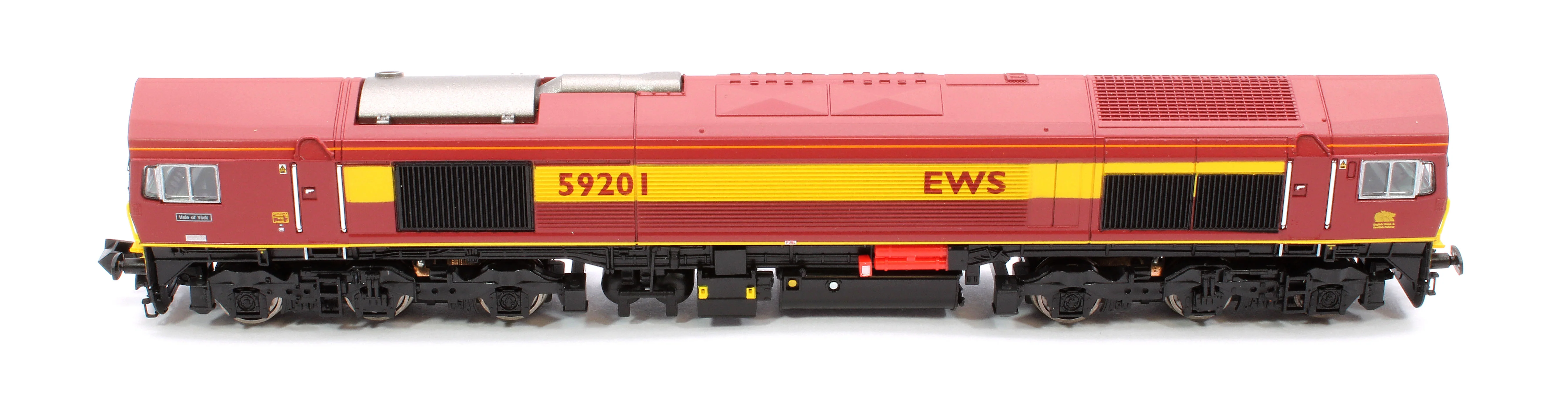 2D-005-006D Class 59 59201 EWS “Vale of York” Diesel Locomotive - DCC Fitted - Image 10