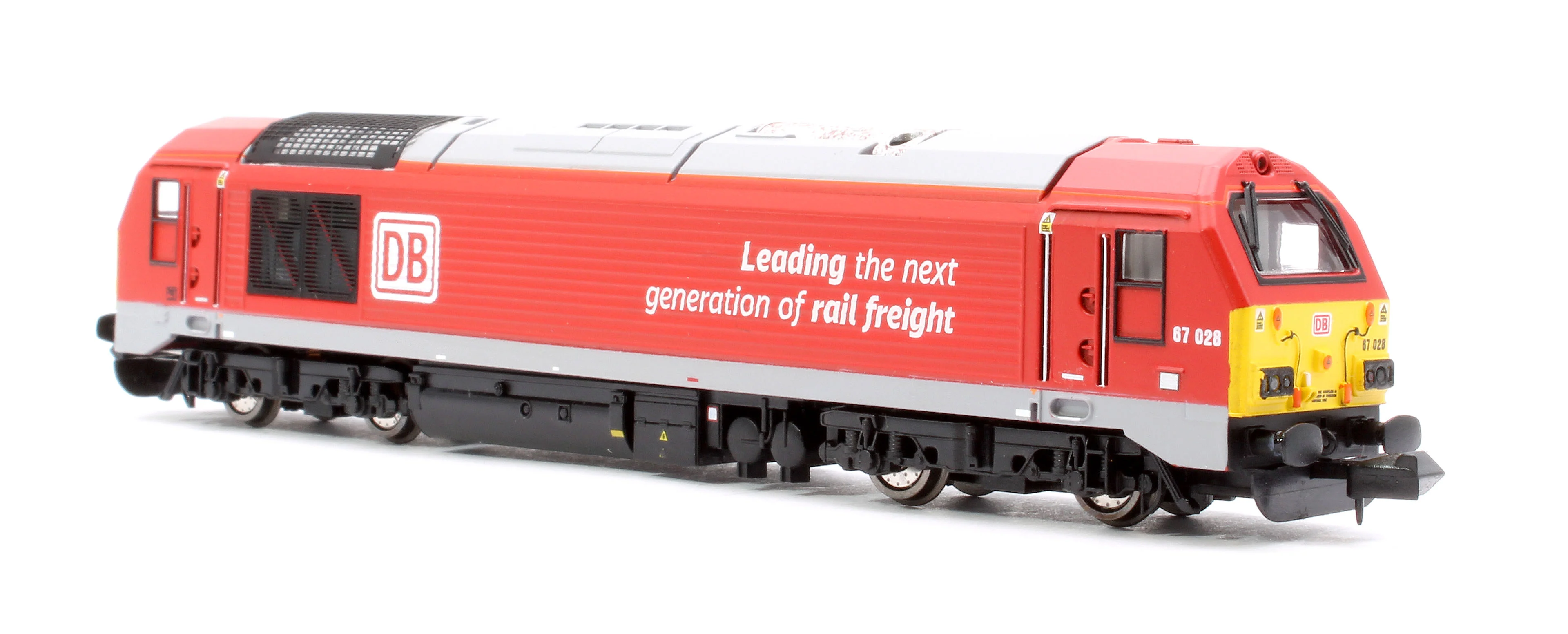 2D-010-014 Class 67 DB Schenker Red 67028 Diesel Locomotive - Image 4