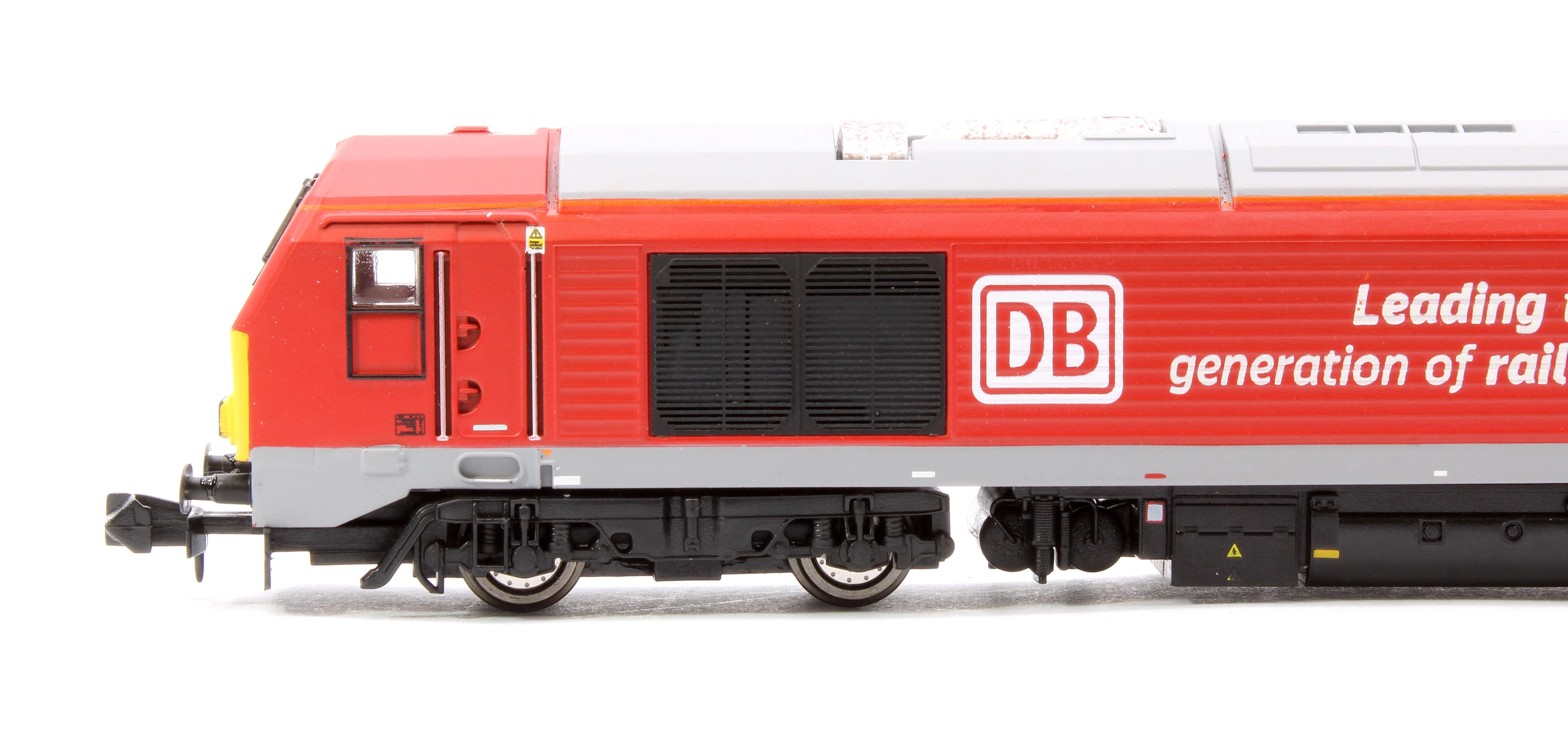 2D-010-014D Class 67 DB Schenker Red 67028 Diesel Locomotive - DCC Fitted - Image 7
