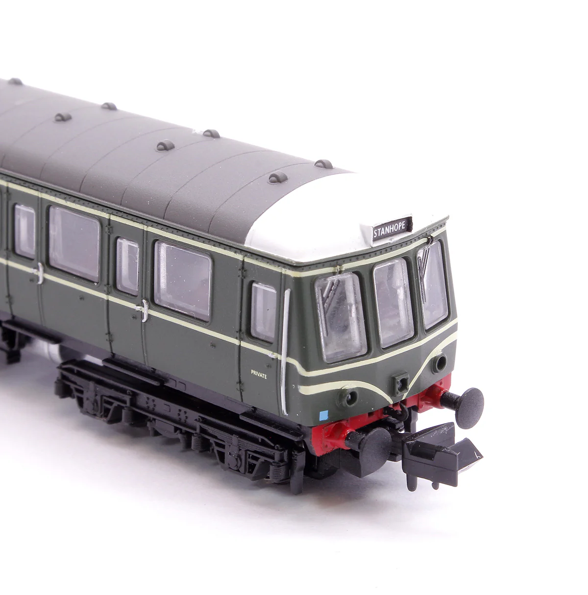 2D-015-004D Class 122 E55012 BR Green with Whiskers (Preserved) Diesel Locomotive - DCC Fitted - Image 9