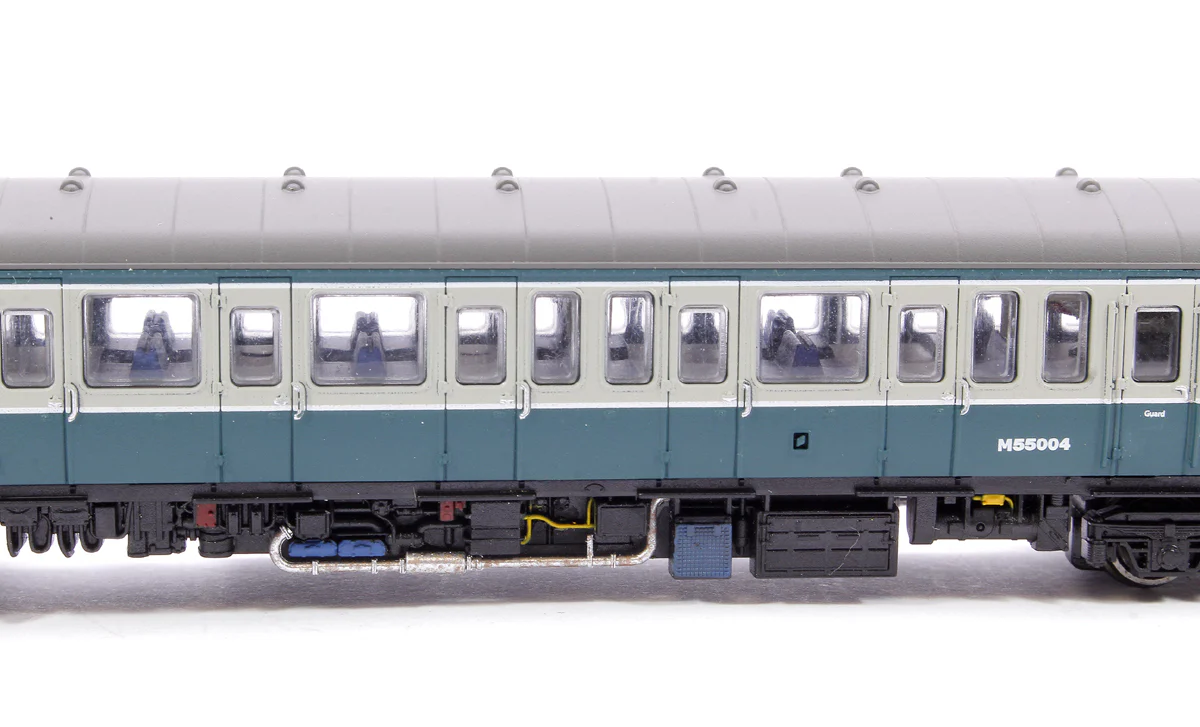 2D-015-005D Class 122 M55004 BR Blue/Grey Diesel Locomotive - DCC Fitted - Image 10