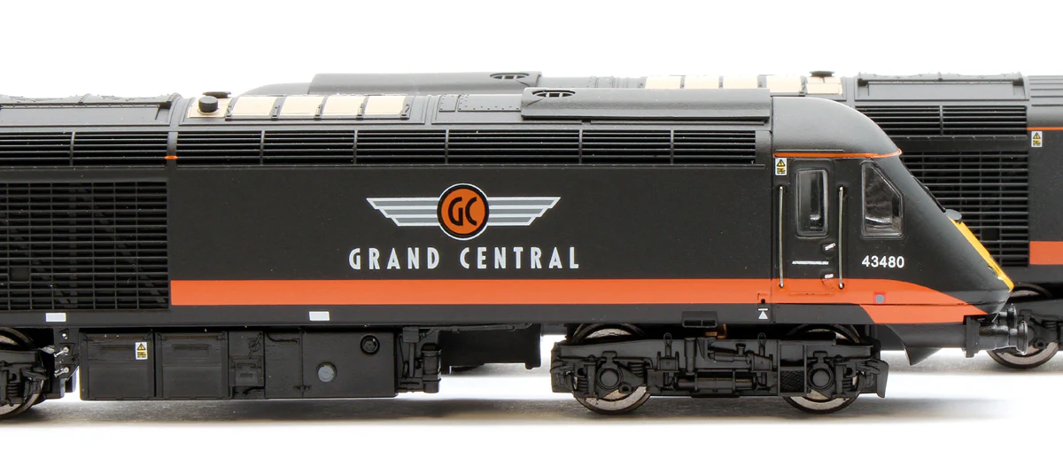 2D-019-204 Class 43 HST Grand Central 43480 & 43468 HST Twin Pack (with Buffers) - Image 11