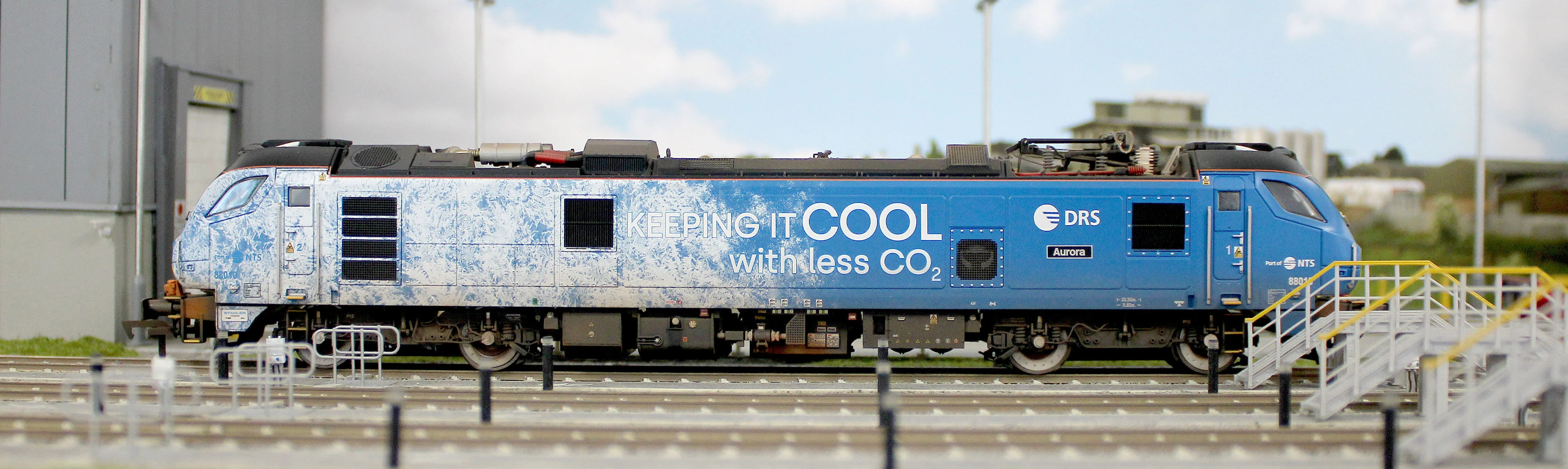 4D-088-004SW Highly Detailed Premium Weathered Class 88 'Aurora' 88010 DRS Refrigerated Rail Electro-Diesel Locomotive (DCC Sound & Working Pantograph) - Image 12