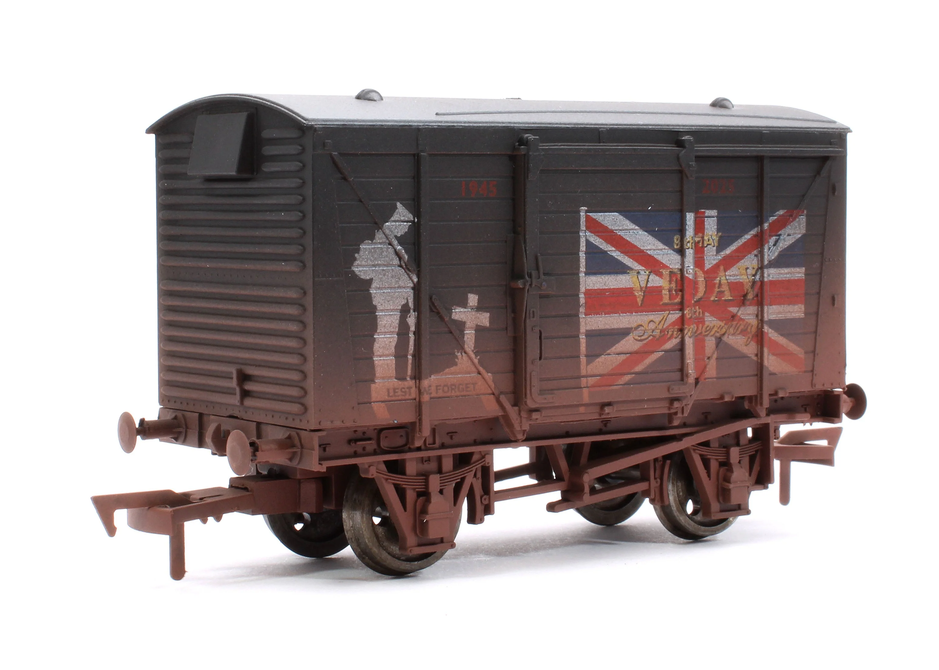 4F-011-149 Pre-Owned Ventilated Van VE Day 80th Anniversary Army - Weathered - Image 3
