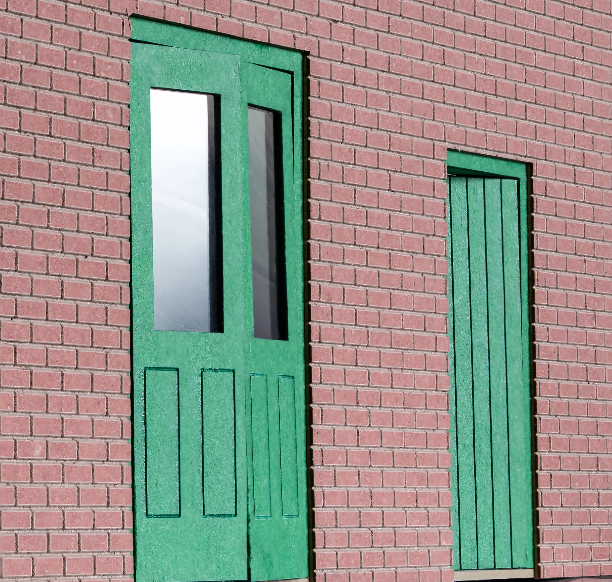 7C-000-001 Kitmaster Genesis - Working Station Doors Green