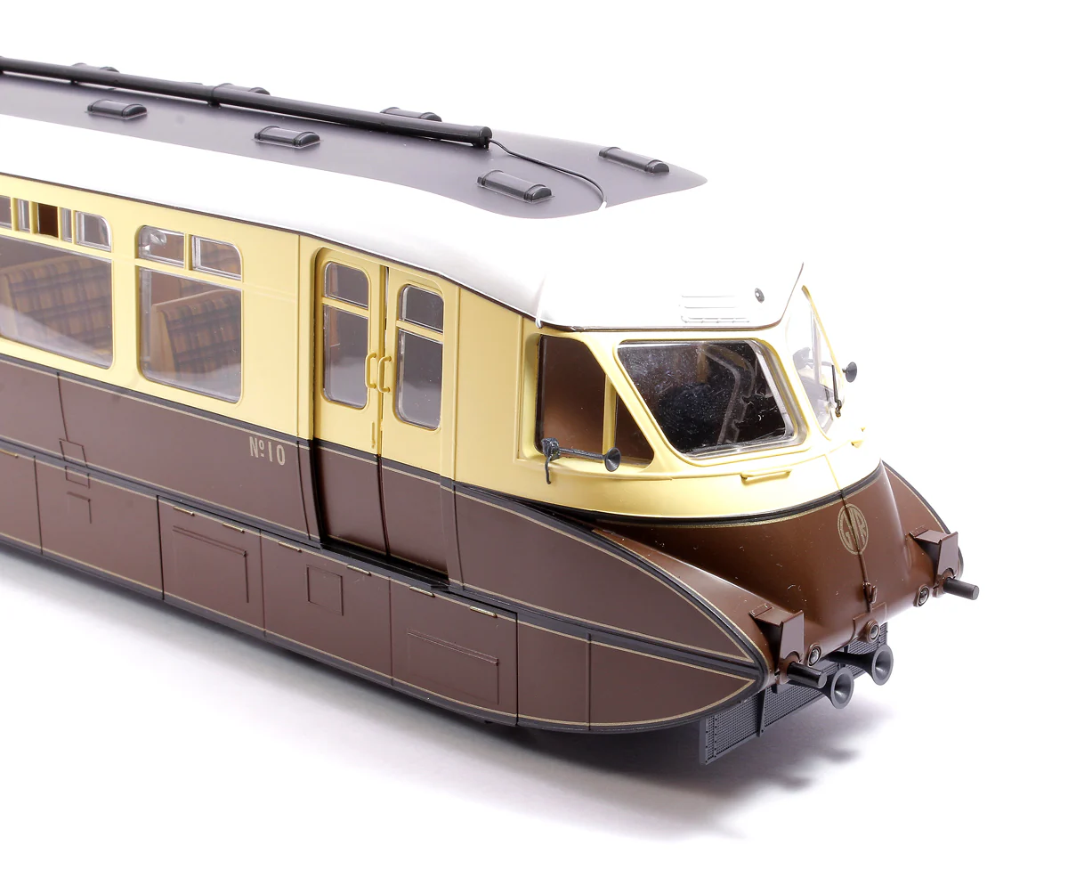 7D-011-002D Streamlined Railcar 10 Lined Chocolate & Cream GWR Monogram Diesel Locomotive - DCC Fitted - Image 6