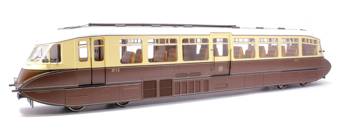 7D-011-002S Streamlined Railcar 10 Lined Chocolate & Cream GWR Monogram Diesel Locomotive - DCC Sound
