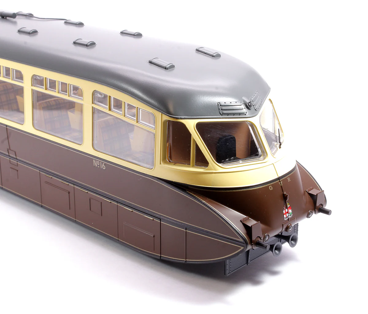 7D-011-003D Streamlined Railcar 16 Lined Chocolate & Cream GWR Twin Cities Diesel Locomotive - DCC Fitted - Image 6