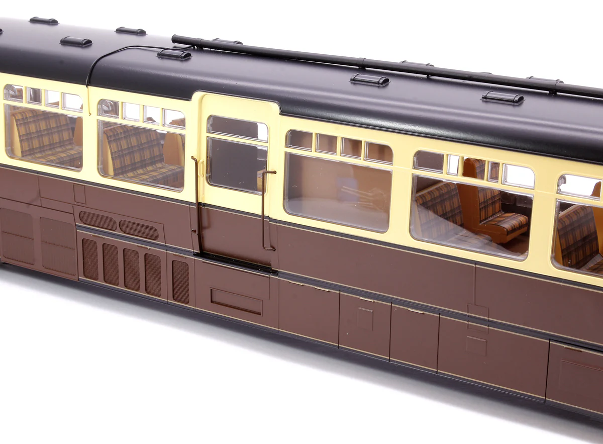 7D-011-004 Streamlined Railcar W11 BR Lined Chocolate & Cream Diesel Locomotive - Image 8