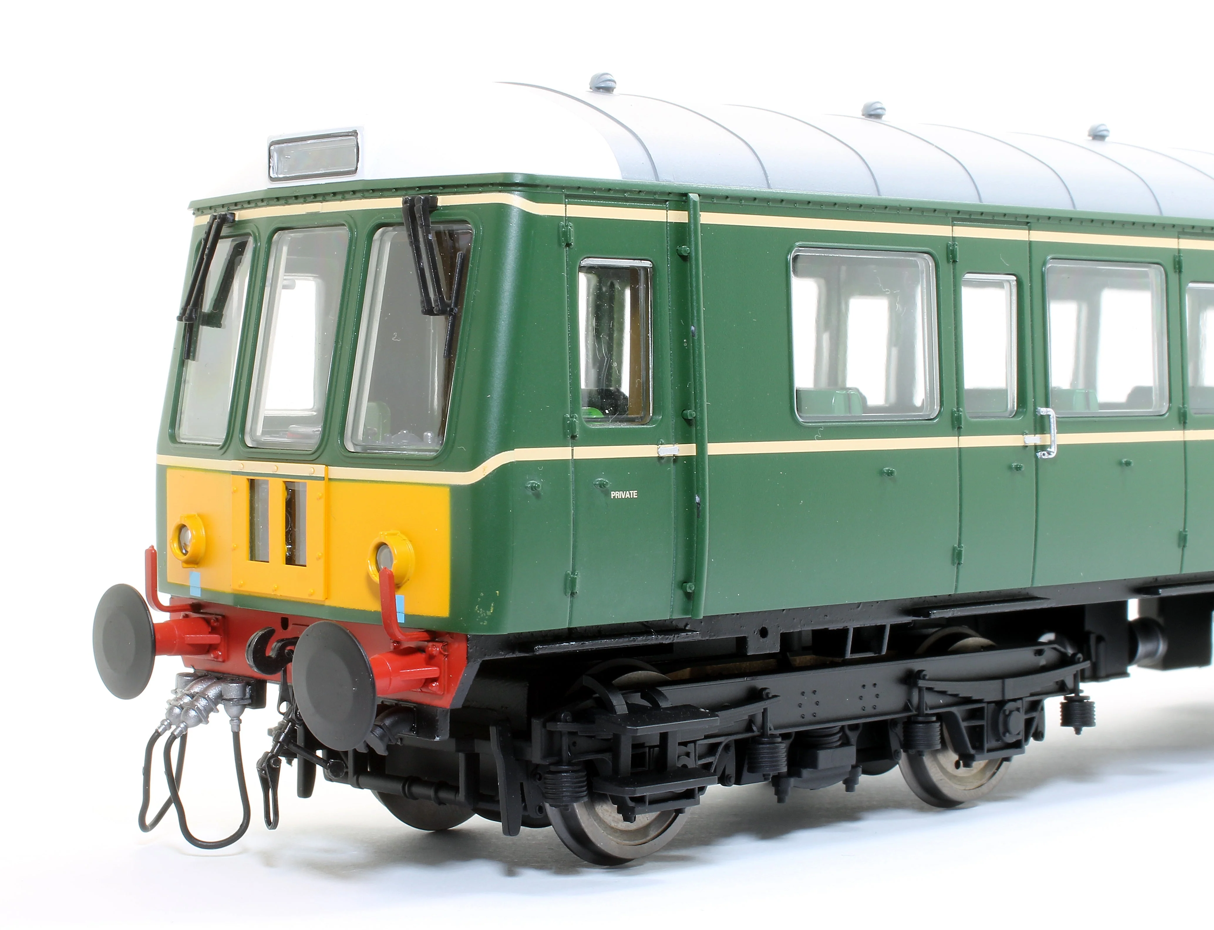 7D-015-002 Pre-Owned Class 122 55000 BR Green (SYP) - DCC Fitted - Image 6