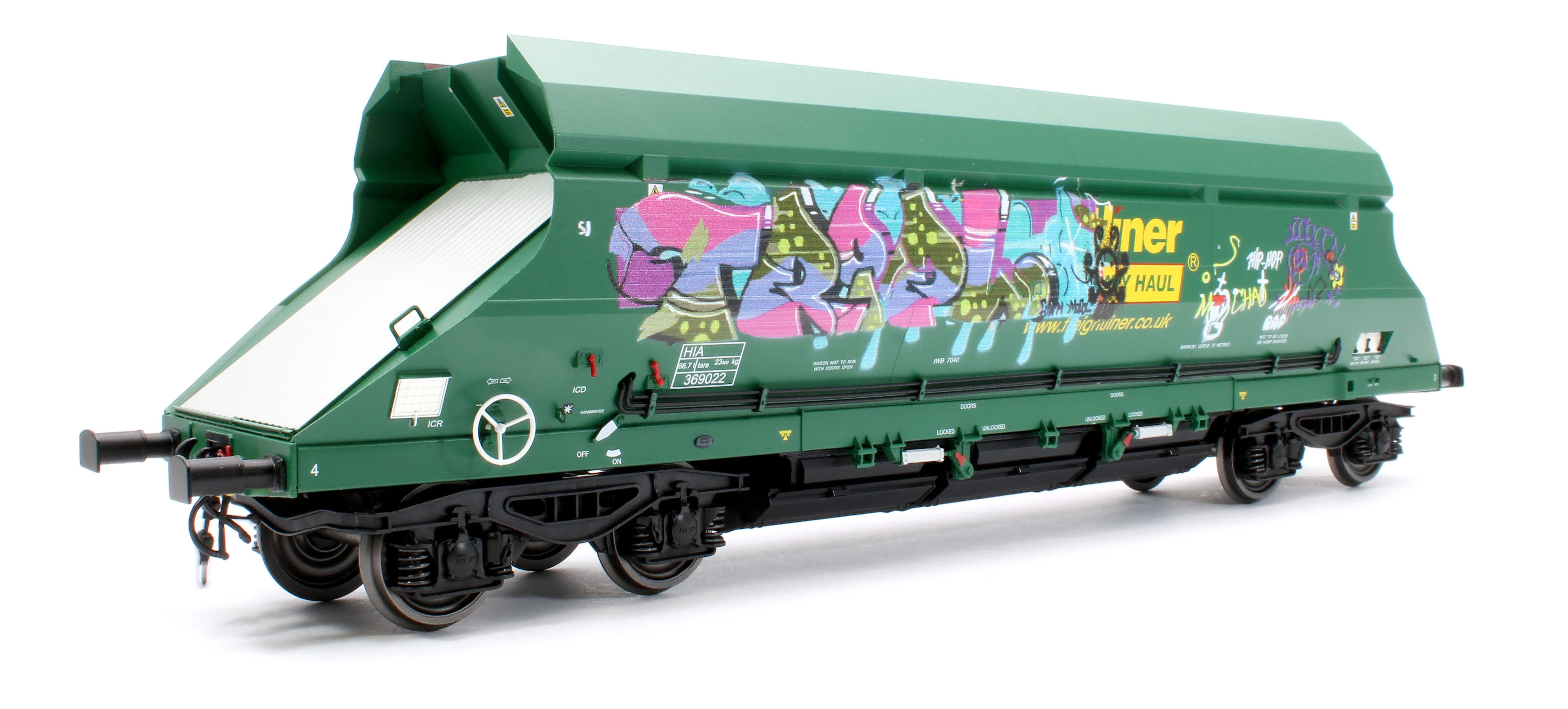 7F-026-002G1 HIA Freightliner Green Heavy Haul Limestone Hopper 369022 Graffiti