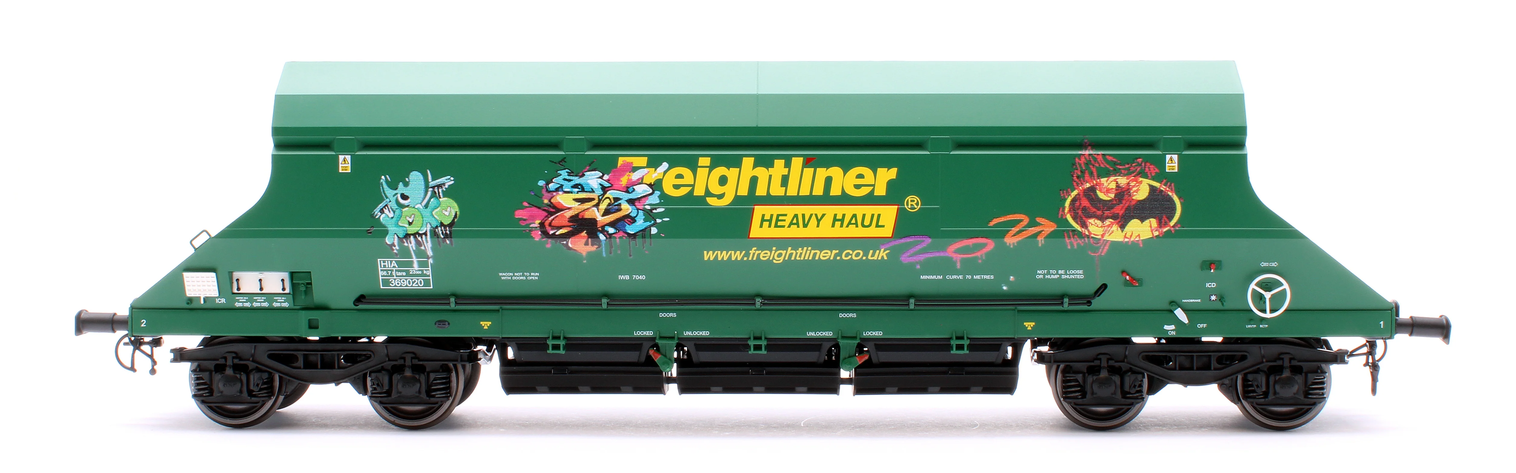 7F-026-006G HIA Freightliner Green Heavy Haul Limestone Hopper 369020 Graffiti - Image 4