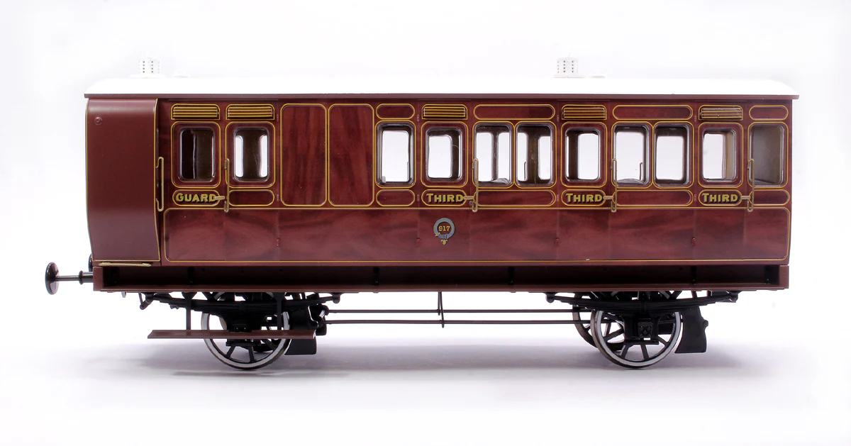 7P-020-001 Stroudley 4 Wheel Suburban Oil Lit Brake 3rd Mahogany 917 - Image 2
