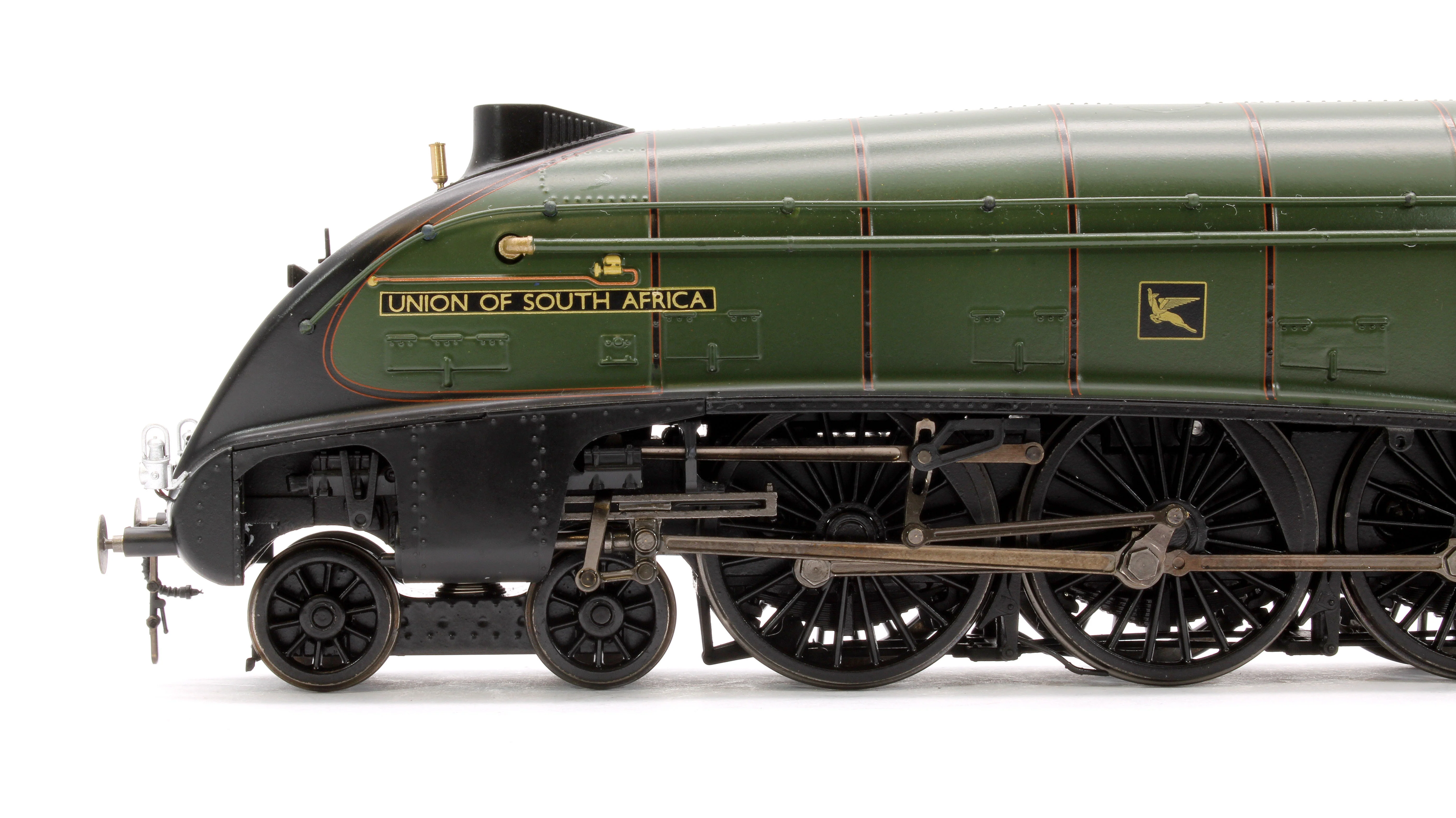BL-001-013 Black Label Class A4 Union of South Africa BR Green (Early Crest) Unvalanced 4-6-2 No.60009 Steam Locomotive - DCC Sound & Smoke - Image 7