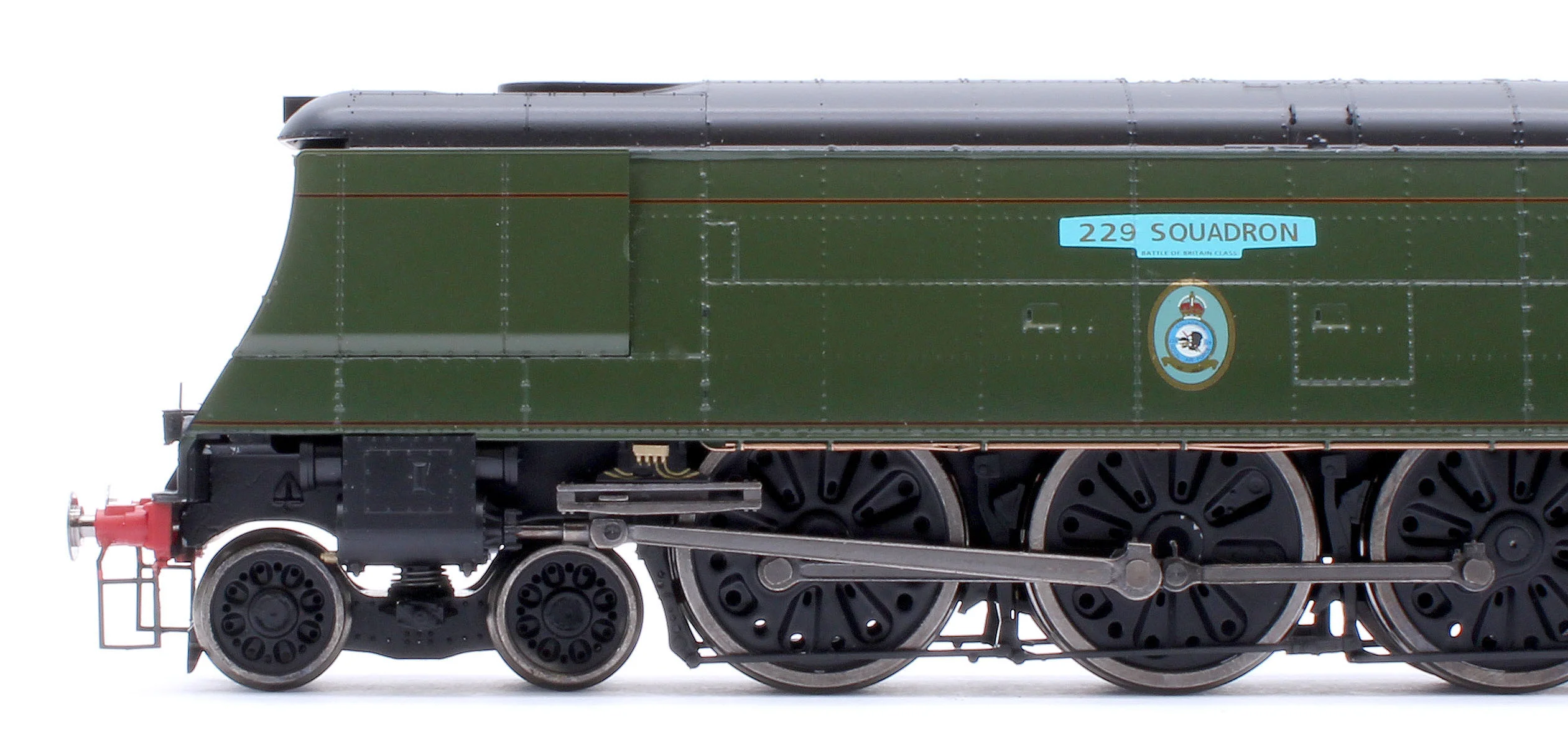 BL-002-003 Black Label Battle of Britain 229 Squadron 34063 BR Green Early Crest Steam Locomotive - DCC Sound & Smoke - Image 7