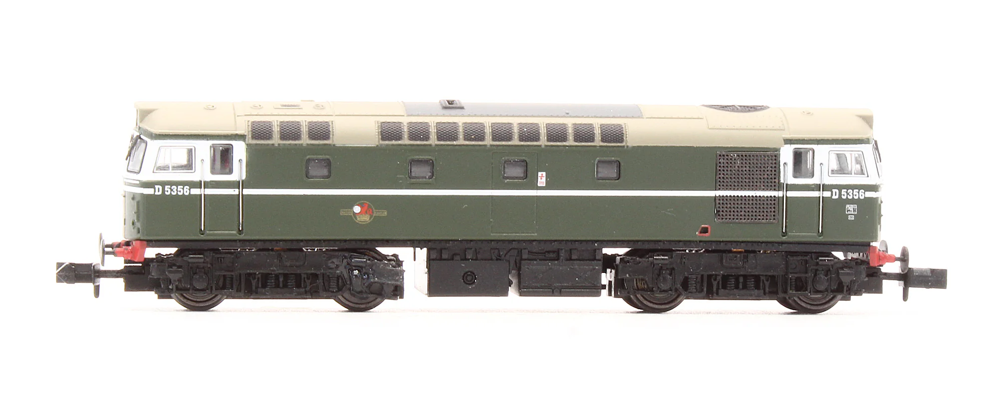 Pre-Owned ND205A Class 27032 BR Green Without Yellow warning Panel Diesel Locomotive - DCC Fitted - Image 3
