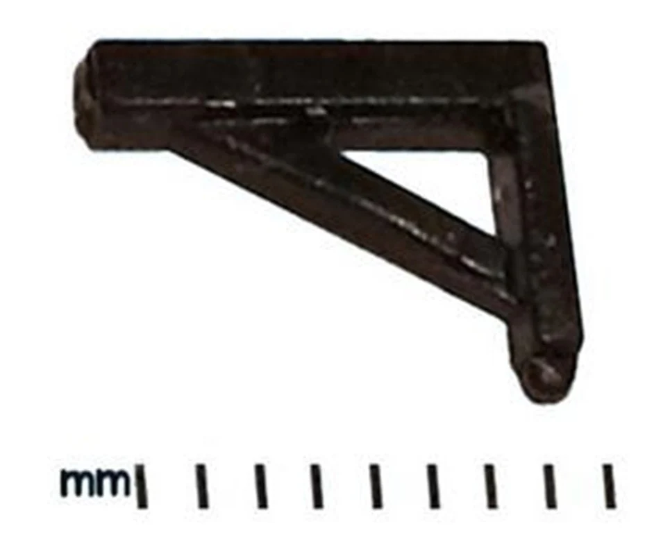 EA11 4mm Angle Brackets Pack Of 10