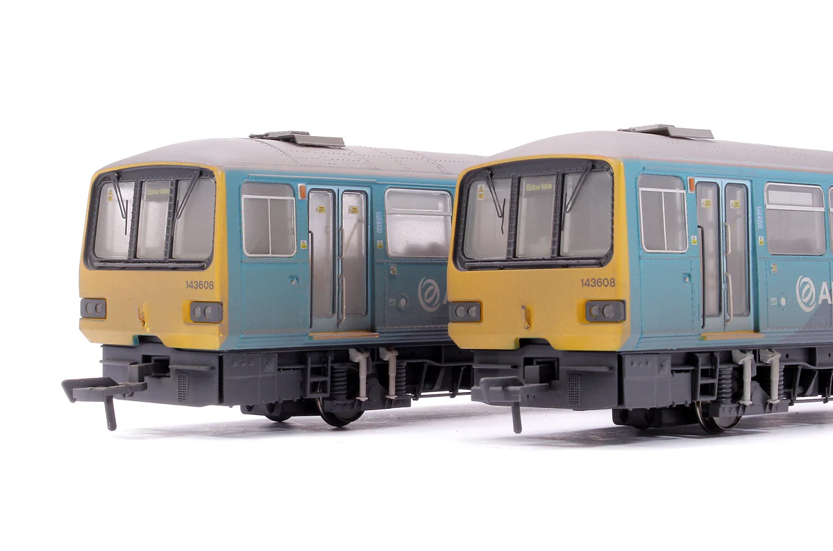 E83024 Class 143 2-Car DMU 143608 Arriva Trains Wales (Revised) - Weathered - Image 9