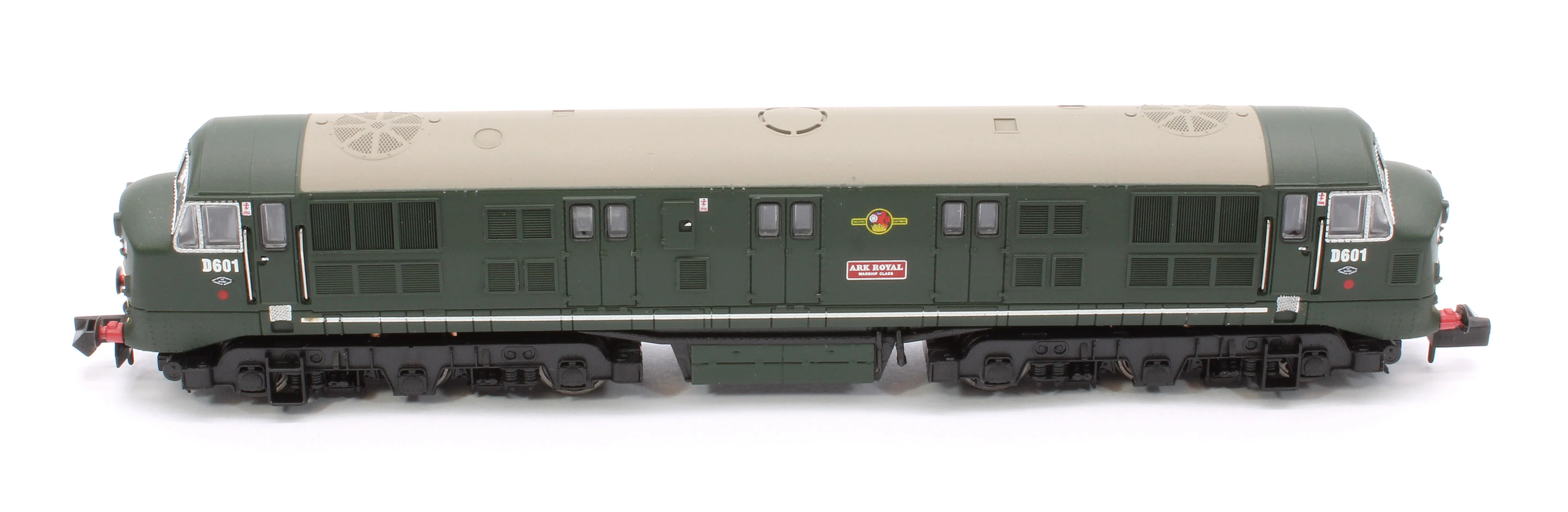 E84526 Class 41 'Warship' Disc Headcode D601 'Ark Royal' BR Green (Small Yellow Panels) Diesel Locomotive - Image 9