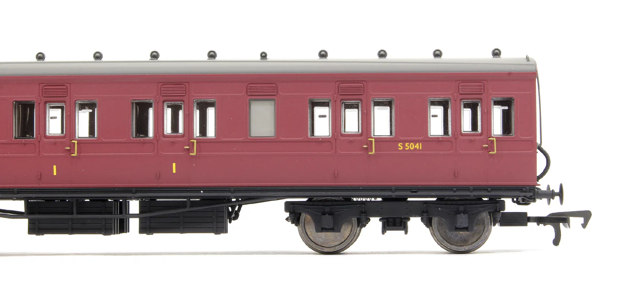 E86014 LSWR Cross Country 3-Coach Pack BR Crimson No. 130 - Image 6