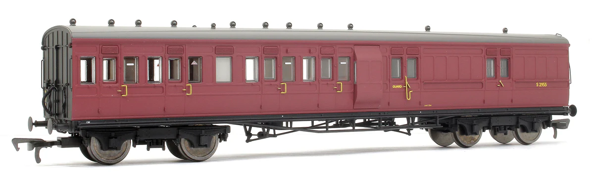E86014 LSWR Cross Country 3-Coach Pack BR Crimson No. 130 - Image 8