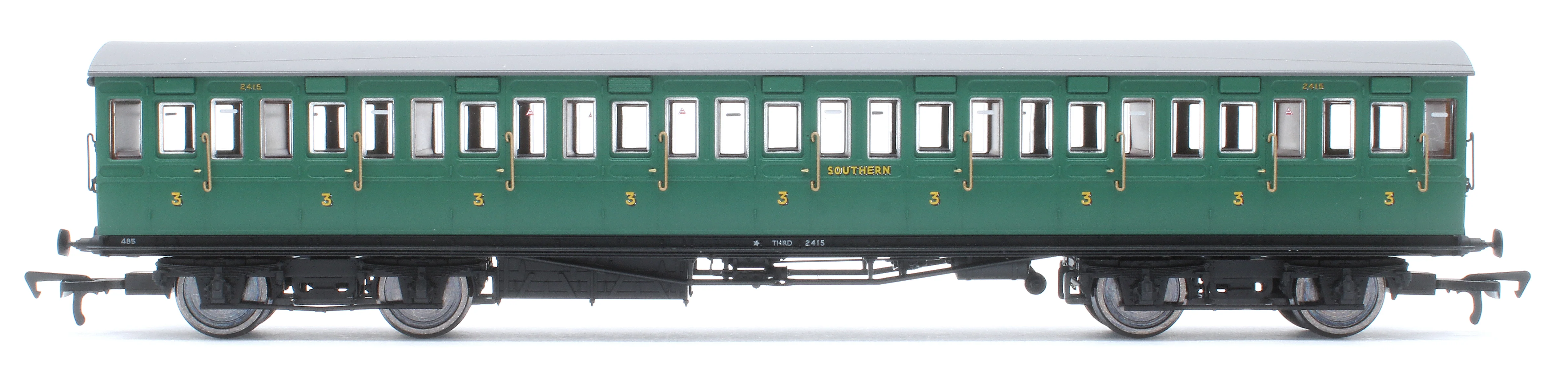 E86022 LBSCR 54ft 'Isle of Wight' 4-Coach Pack SR Malachite Green No. 485 - Image 13