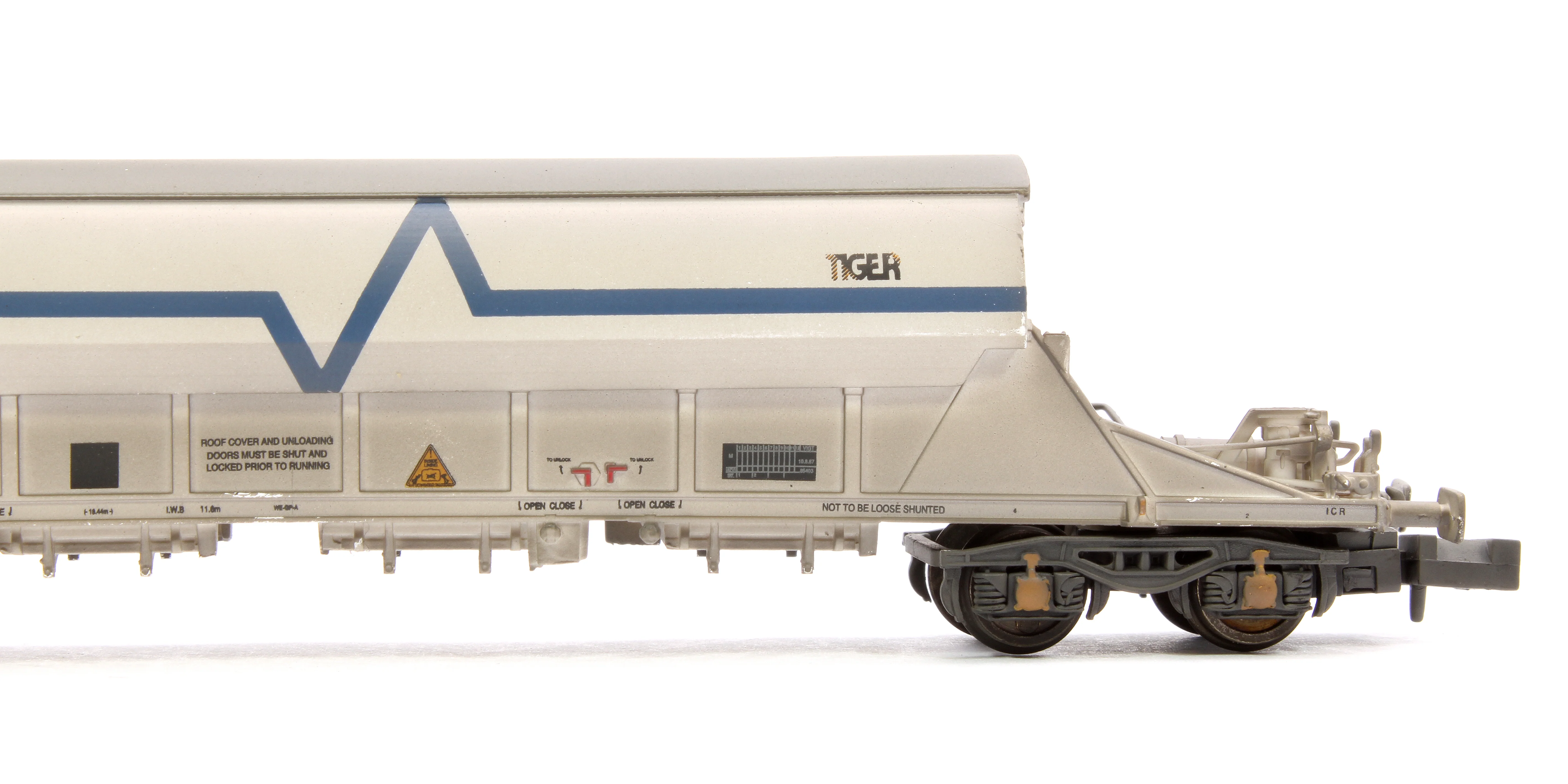 E87535 PBA Tiger TRL 11620 ECC International White - Weathered - Image 5
