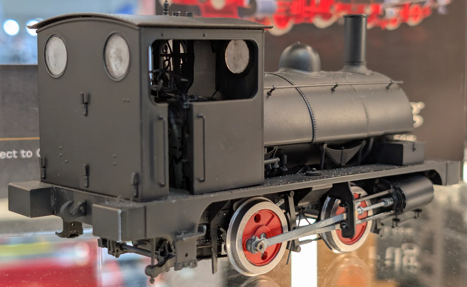 E1051RI LYR 'Pug' 0-4-0ST 1288 LYR Works Photographic Grey Steam Locomotive - Image 4