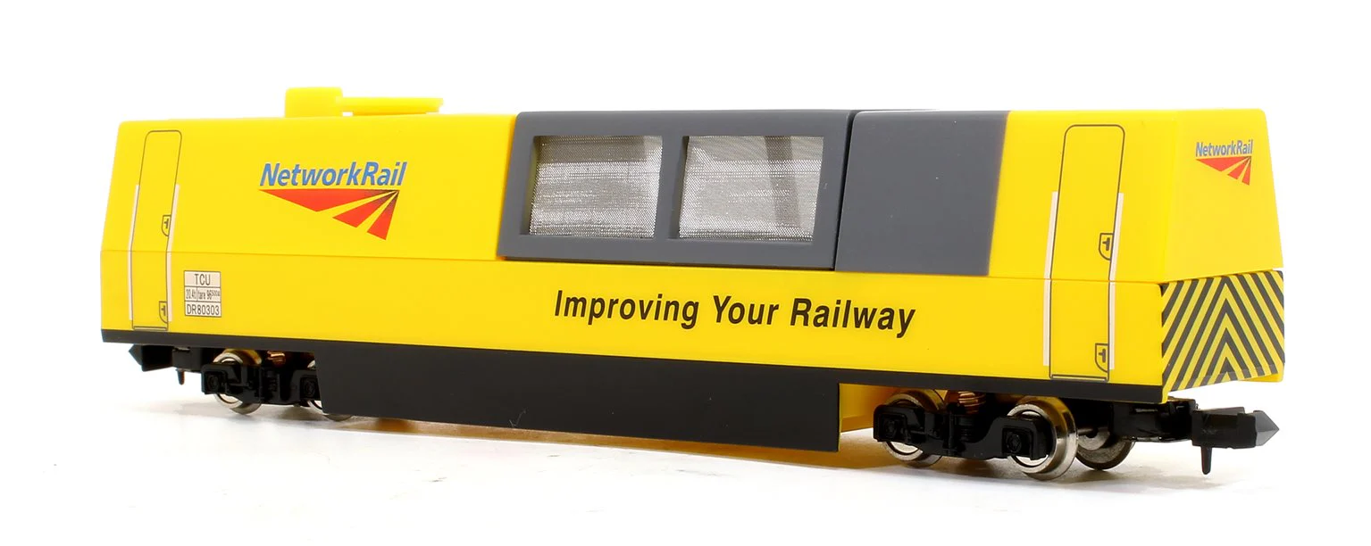 GM2250101 Track Cleaning Vehicle Network Rail Yellow - Image 3