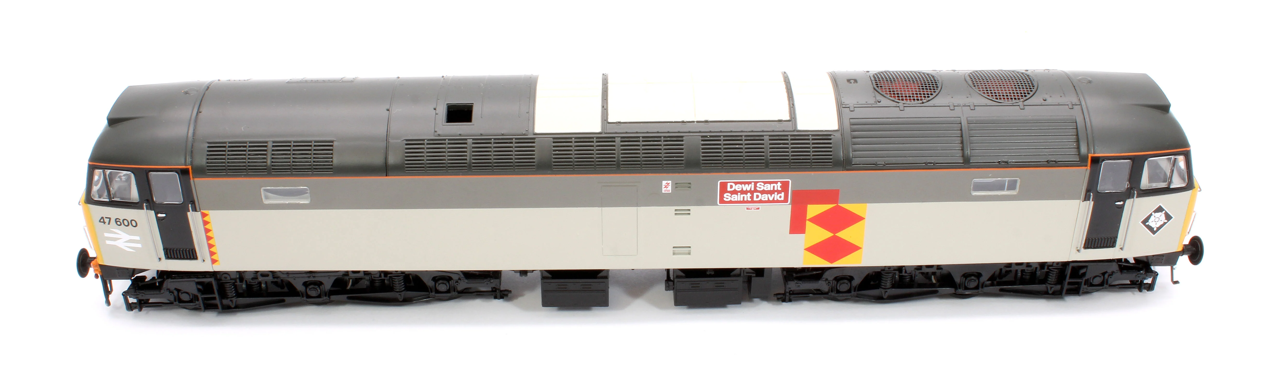 GM4240204 Class 47 600 'Dewi Saint/Saint David' Railfreight Distribution Diesel Locomotive - Image 10