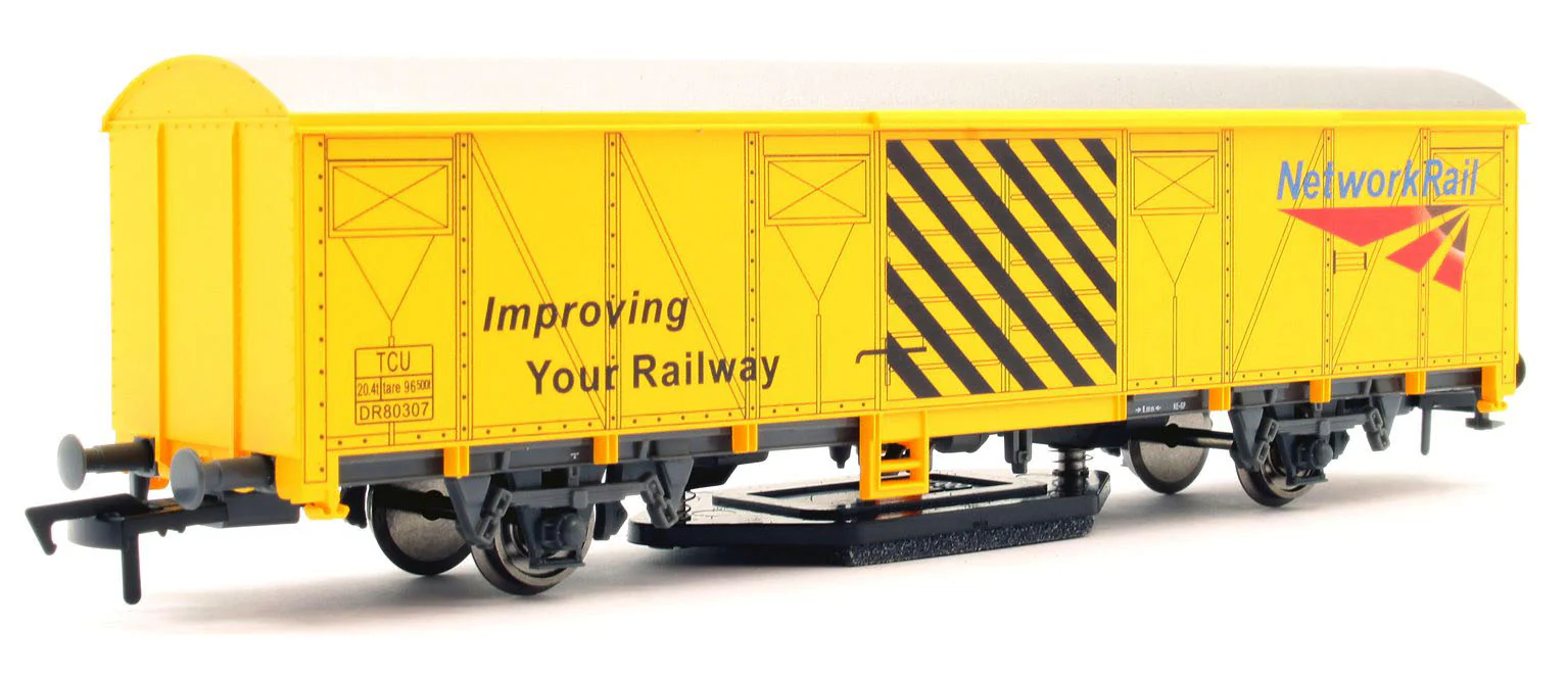 GM4430101 GM4430101 Network Rail Yellow Track Cleaning Wagon - Image 3