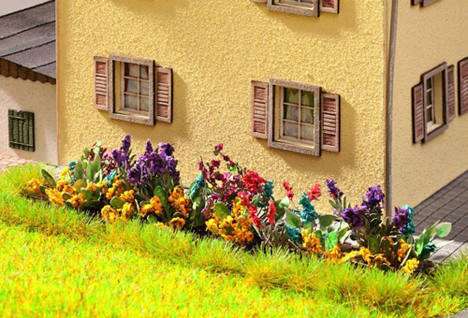 GM175 Laser Cut Minis - OO/HO Scale Garden Flowers (17) - Image 4