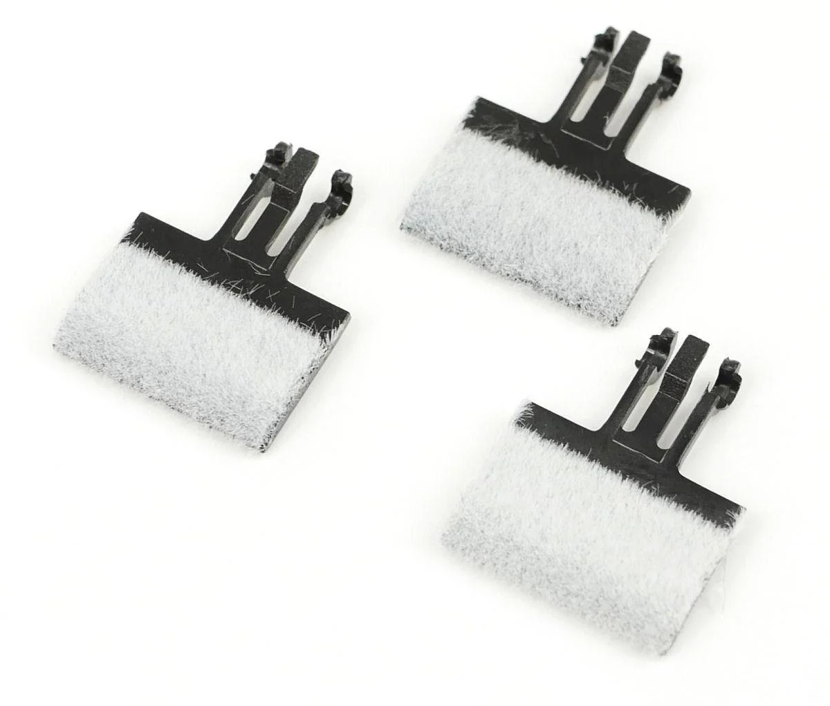 GM39 Track Cleaning Pads. Axle Hung Pack of 3