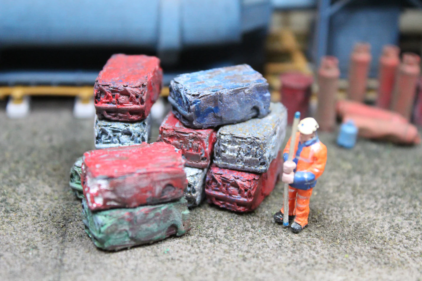 BS1050 Crushed Scrap Car Bales - Multi colour - Pack of 50