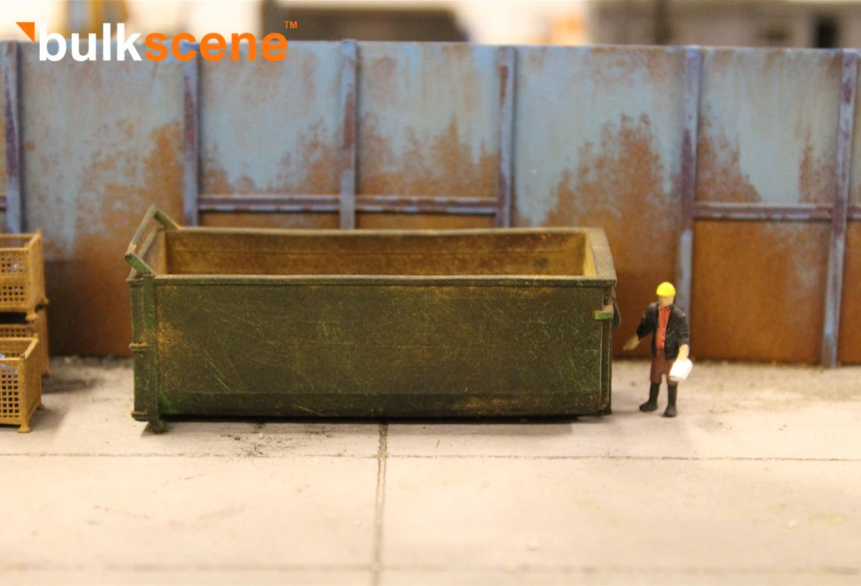 BS1082 Smooth Sided Hooklift Skip - UNPAINTED - Image 5