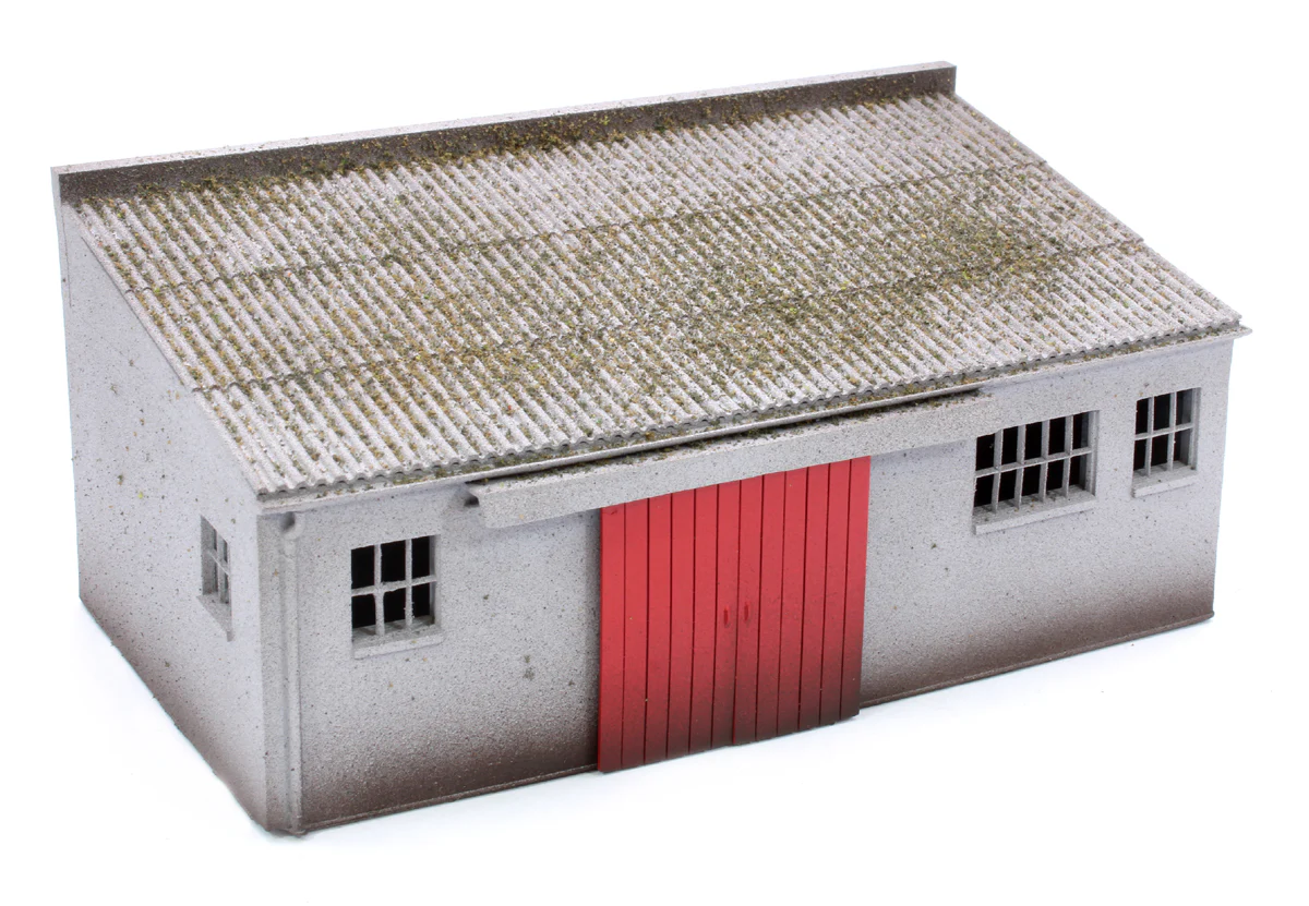 BS4000 Concrete Workshop Garage Sloped Roof - Red Doors - Image 4